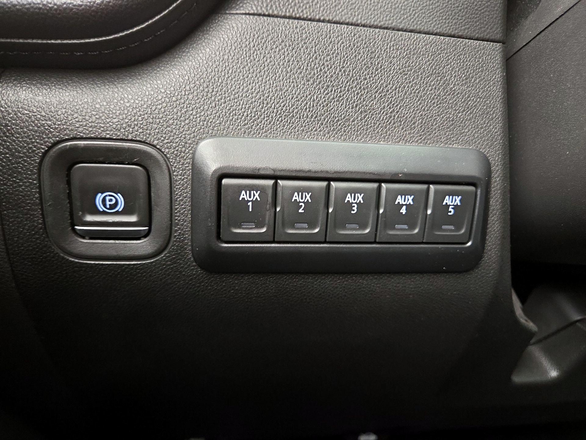 Thumbnail: 2019 Chevrolet Silverado 1500 - 13