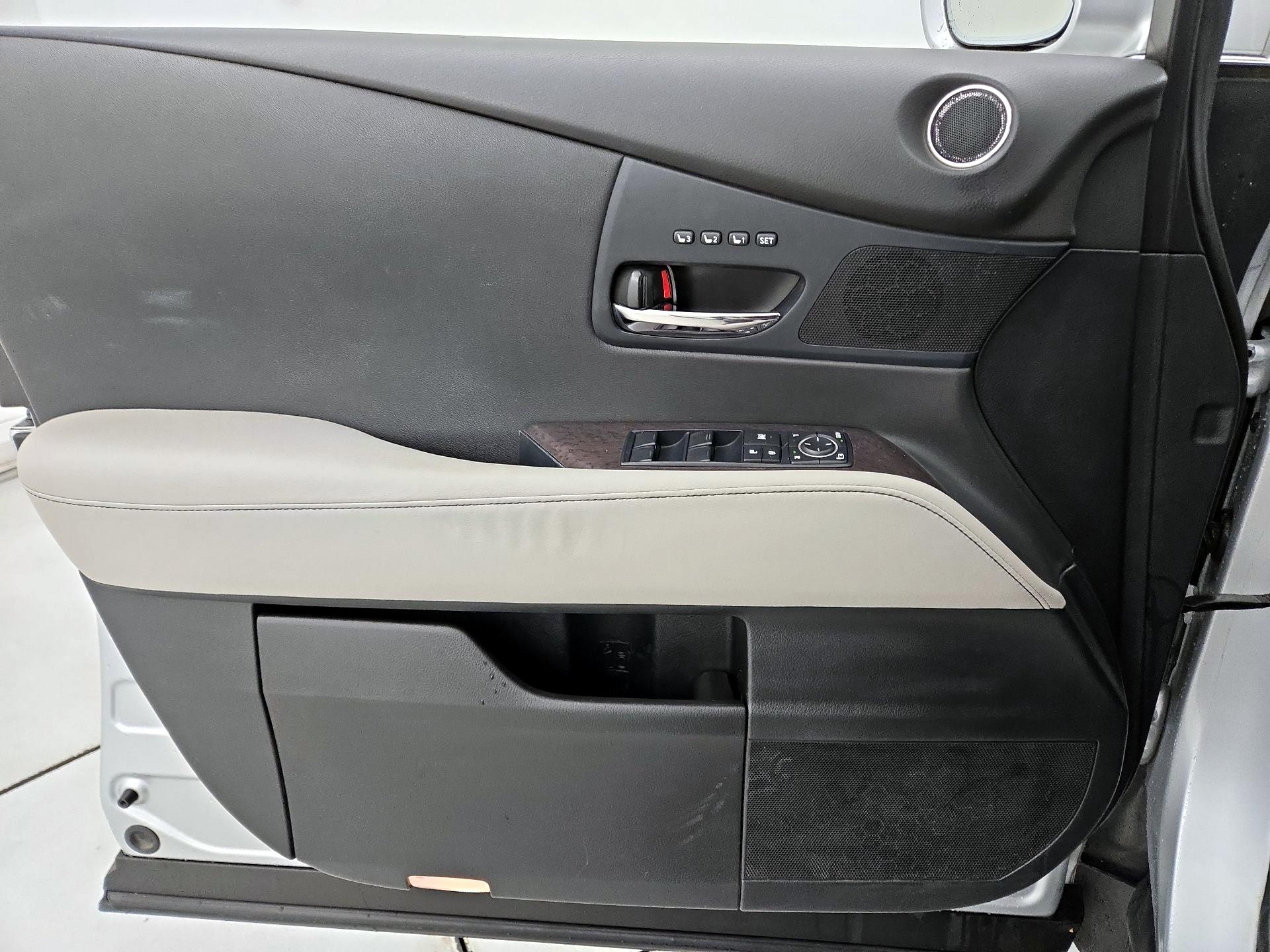 Thumbnail: 2015 Lexus RX - 12