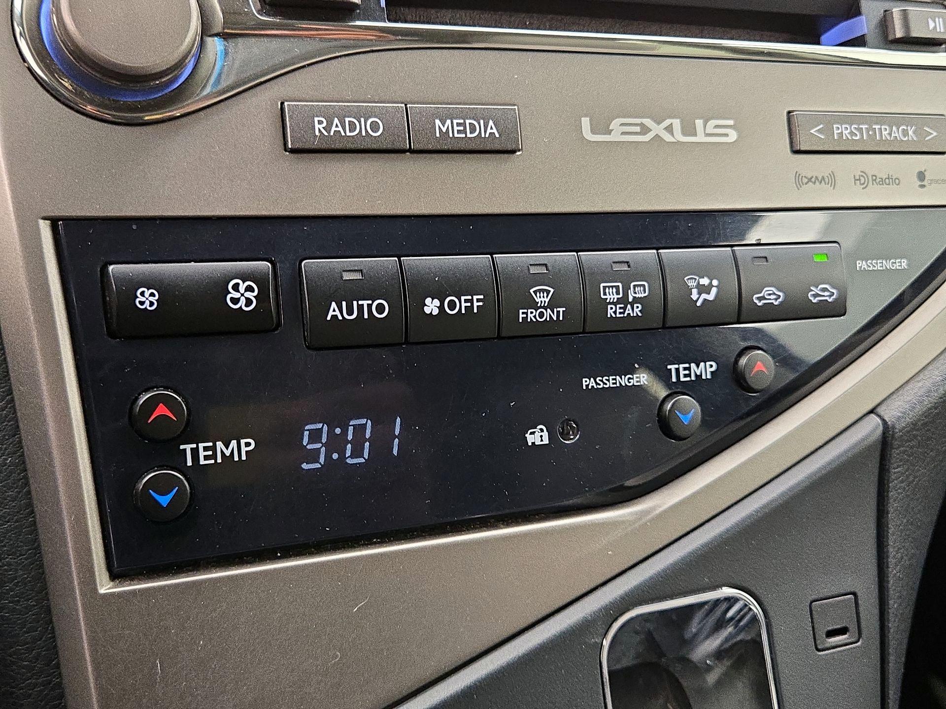 Thumbnail: 2015 Lexus RX - 17