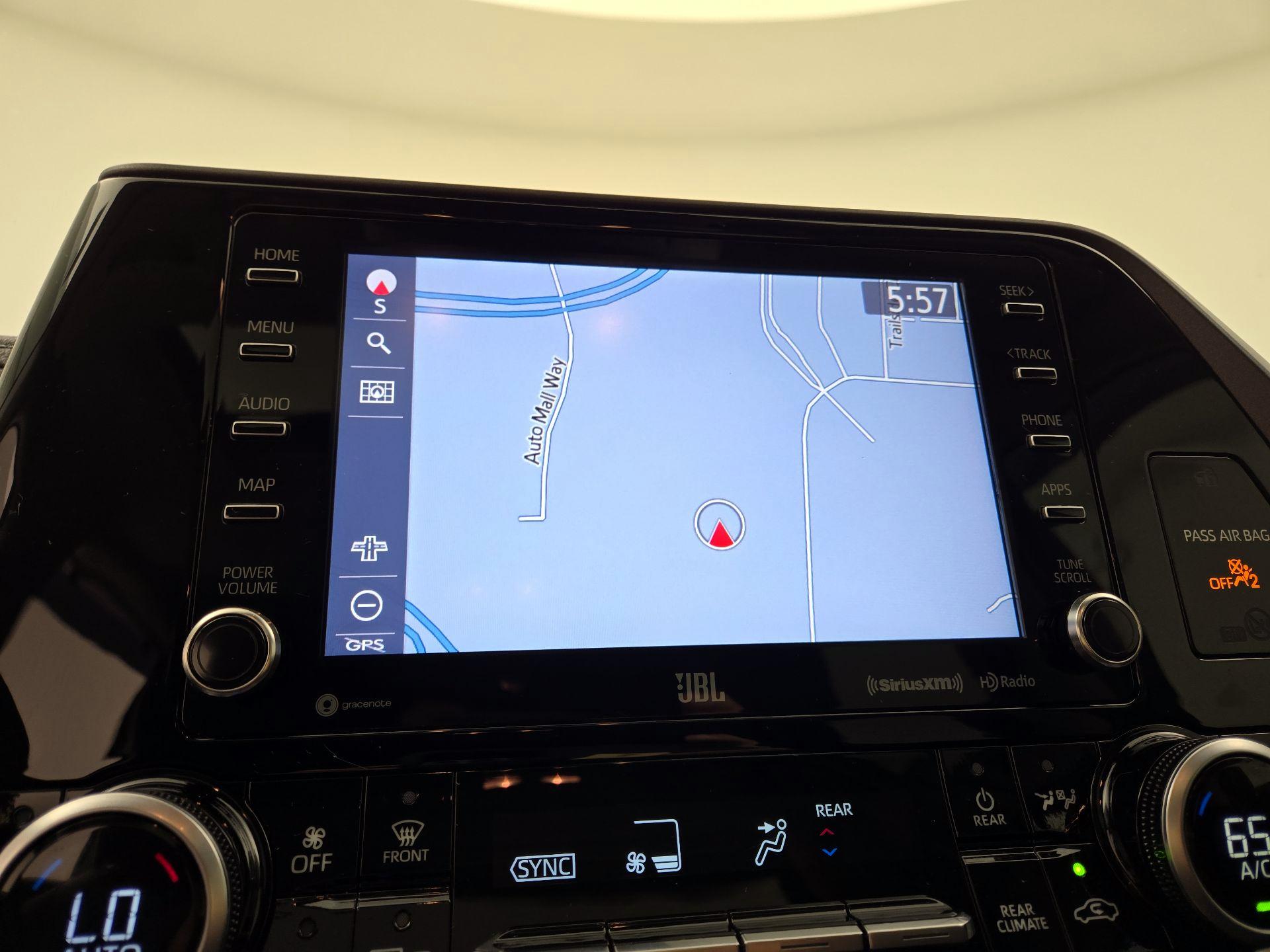 Thumbnail: 2020 Toyota Highlander - 14