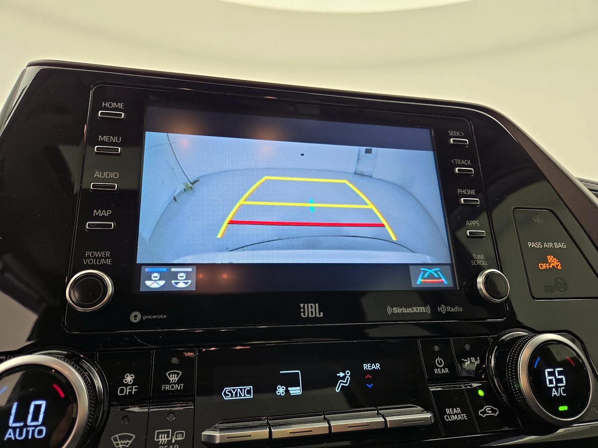 Thumbnail: 2020 Toyota Highlander - 15