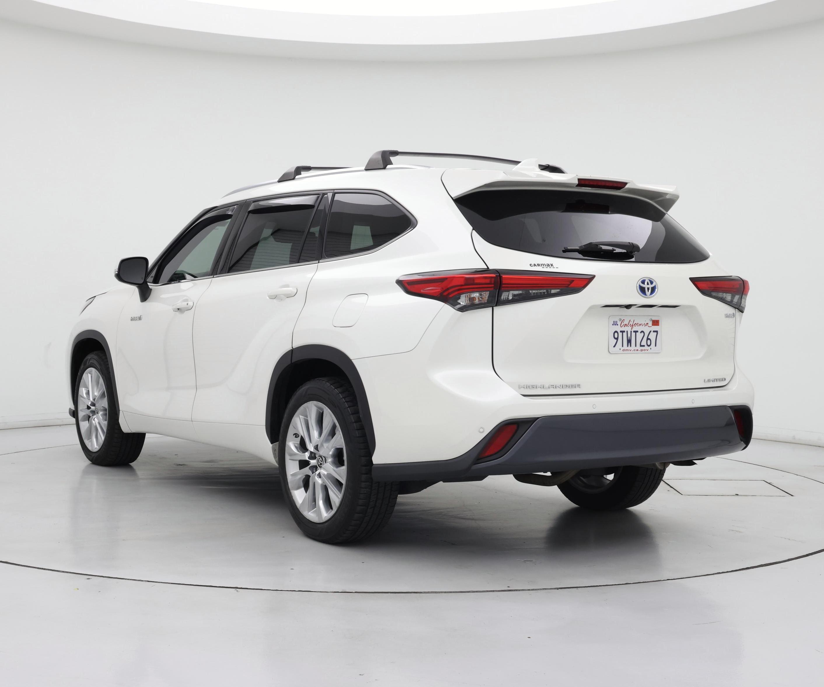 Thumbnail: 2020 Toyota Highlander - 2