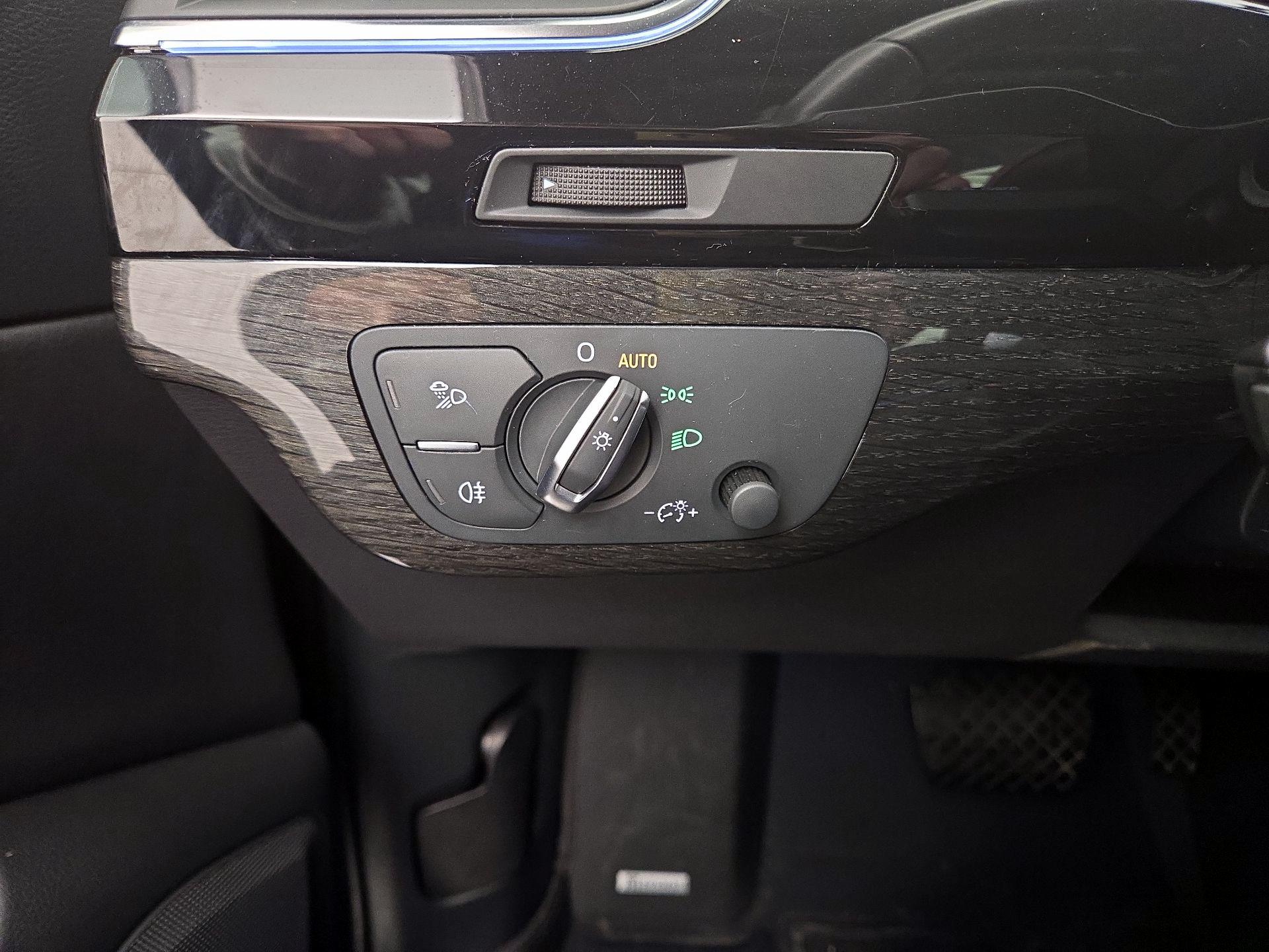 Thumbnail: 2019 Audi Q7 - 13