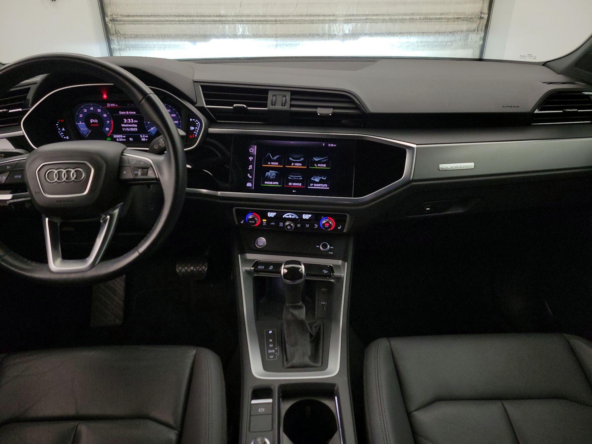 Thumbnail: 2020 Audi Q3 - 9