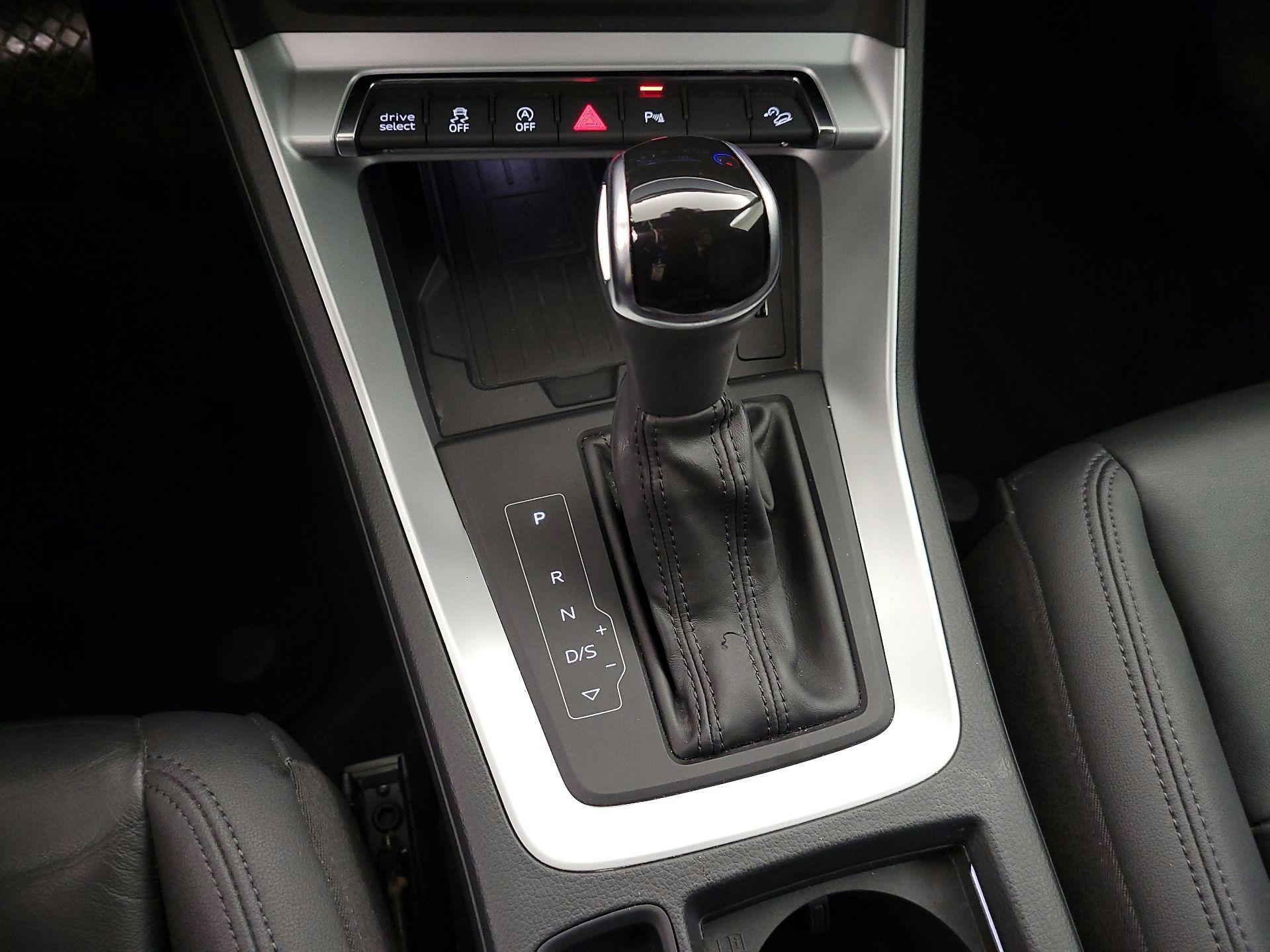 Thumbnail: 2020 Audi Q3 - 17