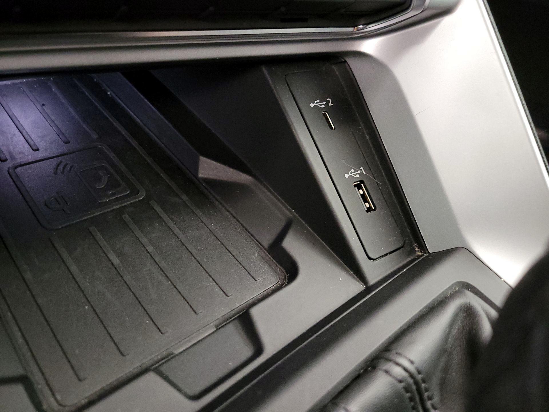 Thumbnail: 2020 Audi Q3 - 18