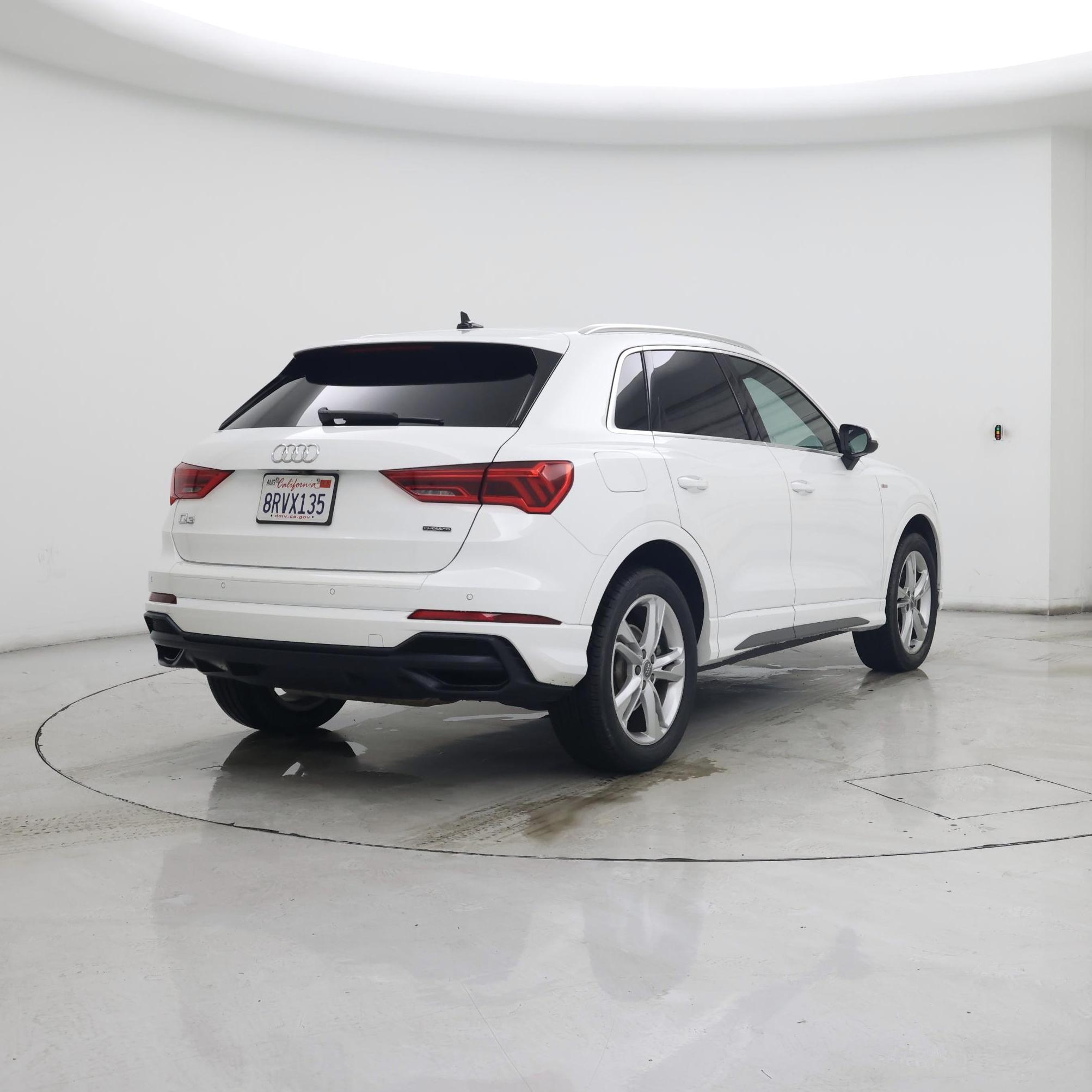 Thumbnail: 2020 Audi Q3 - 8