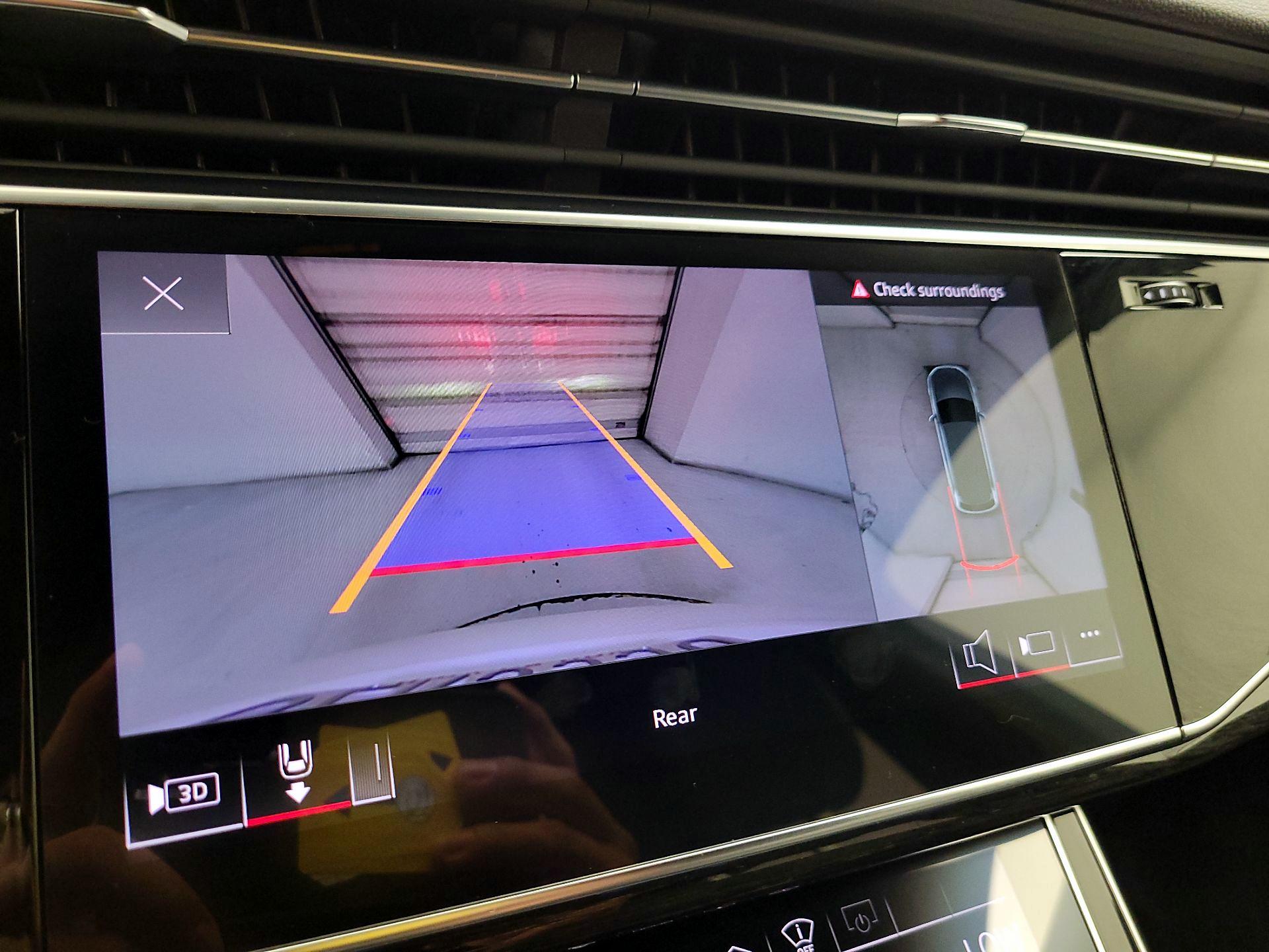 Thumbnail: 2022 Audi Q7 - 15