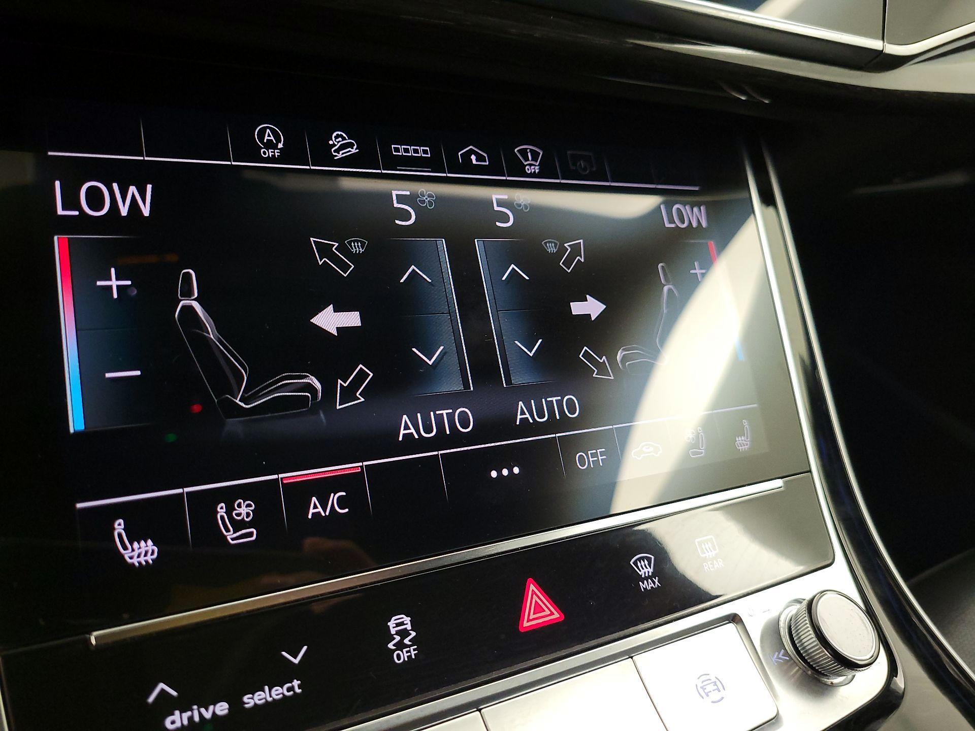 Thumbnail: 2022 Audi Q7 - 17