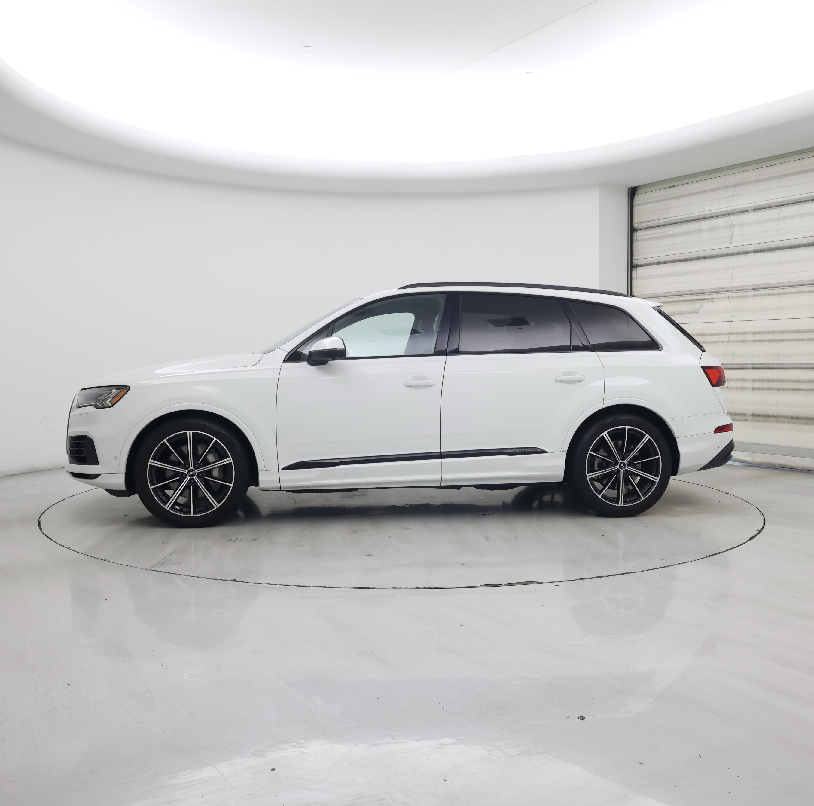 Thumbnail: 2022 Audi Q7 - 3