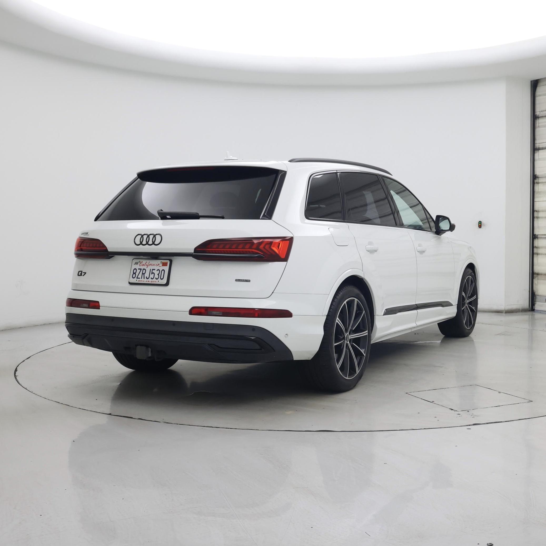 Thumbnail: 2022 Audi Q7 - 8