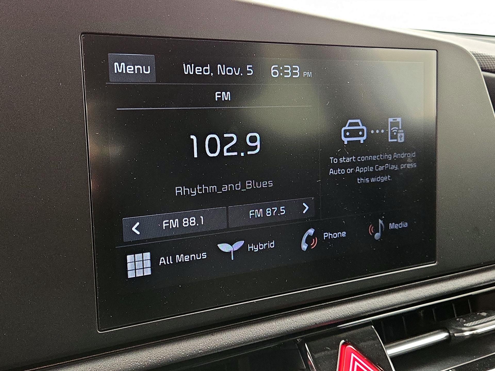 Thumbnail: 2023 Kia Niro - 15