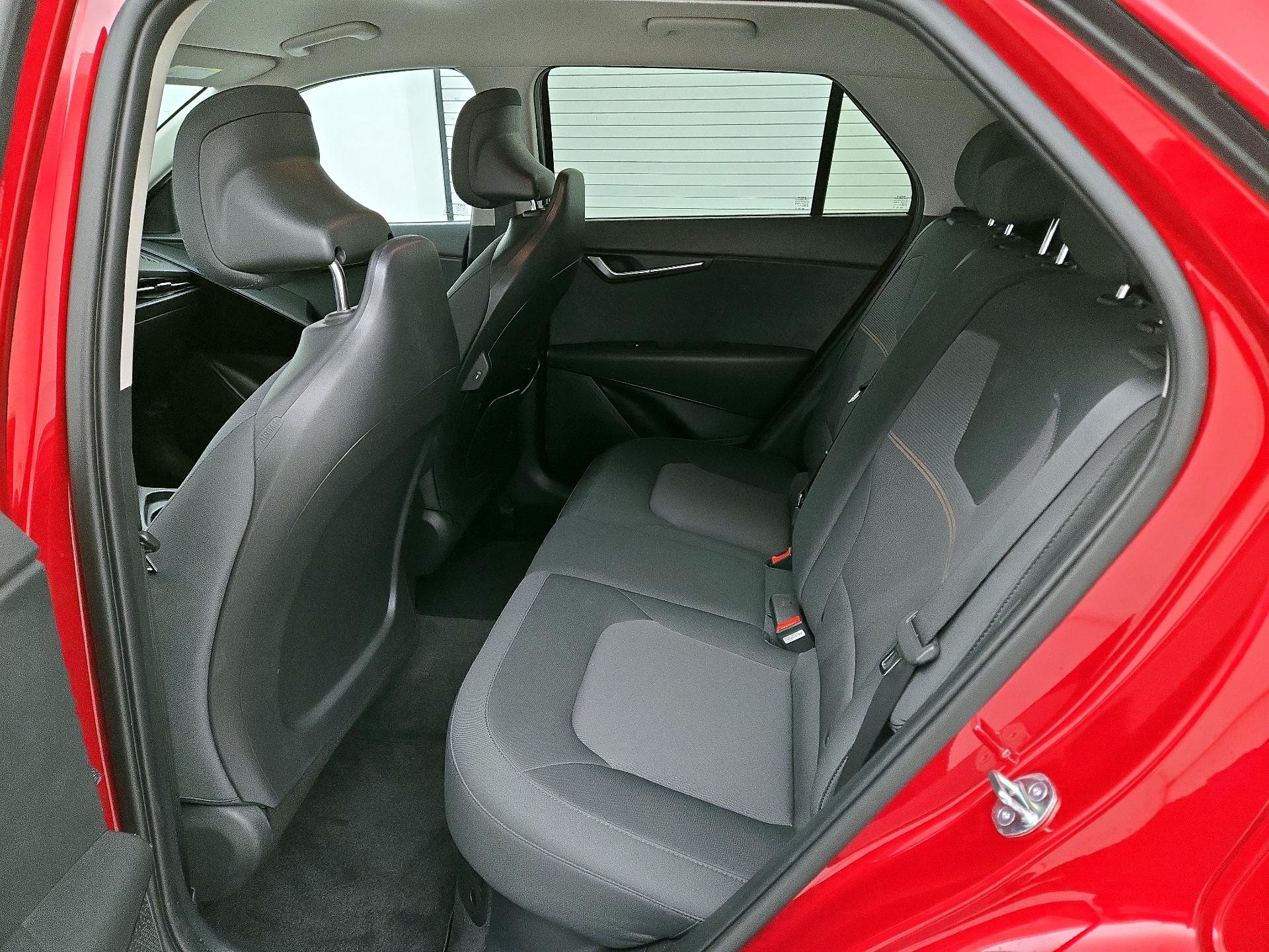 Thumbnail: 2023 Kia Niro - 19