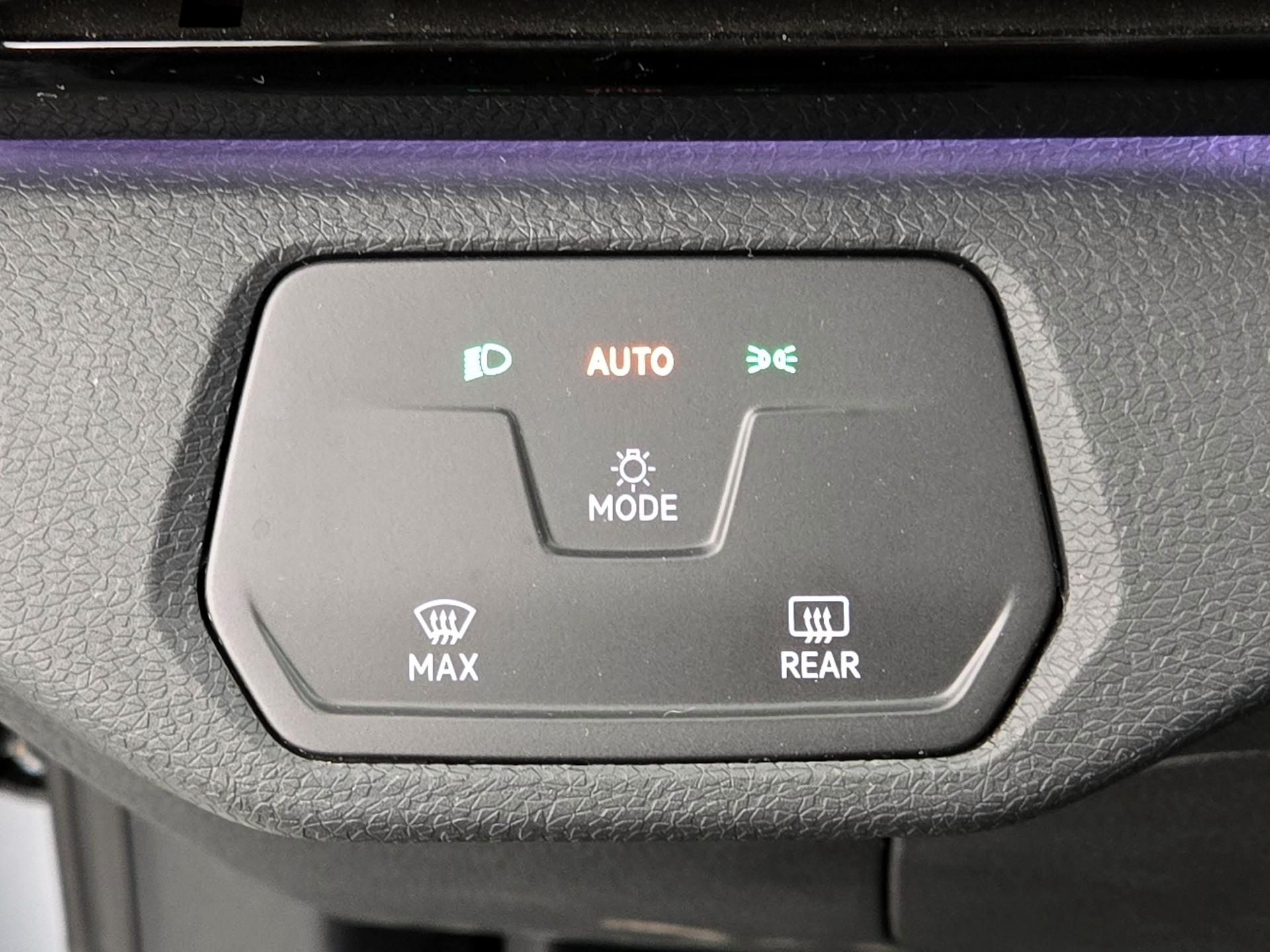 Thumbnail: 2021 Volkswagen ID.4 - 13