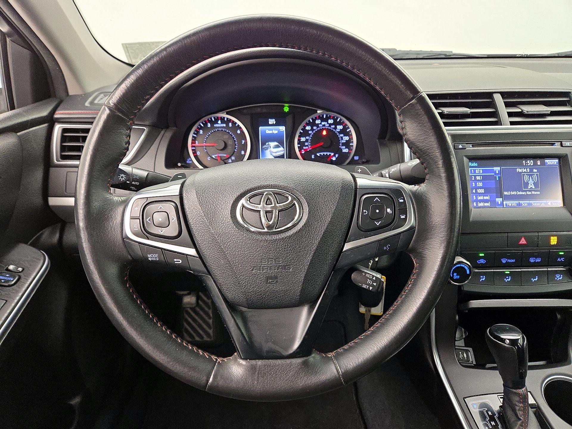 Thumbnail: 2017 Toyota Camry - 10