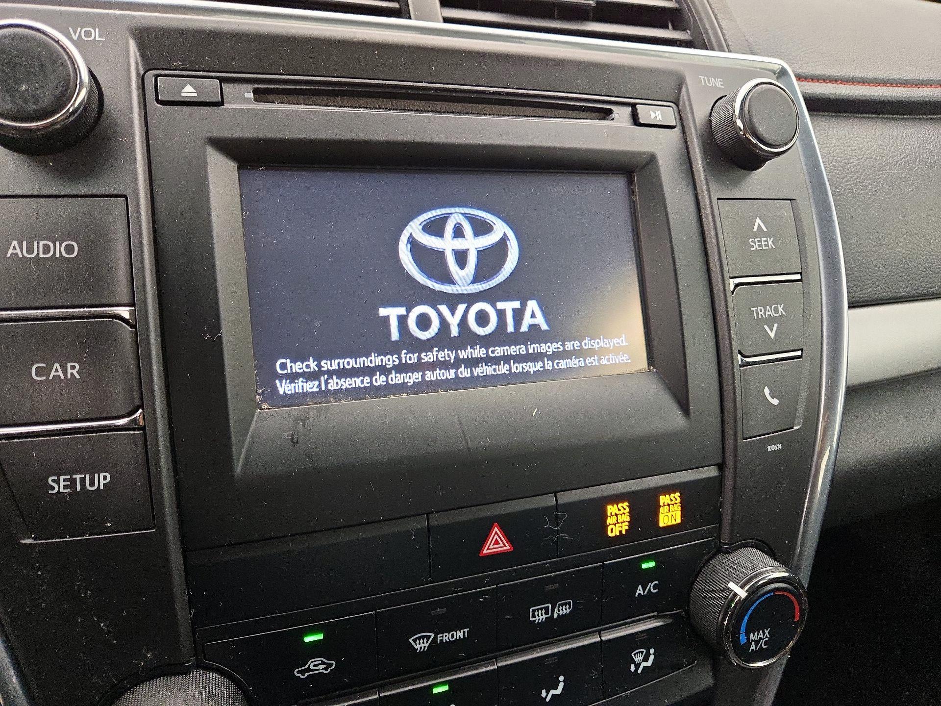 Thumbnail: 2017 Toyota Camry - 14