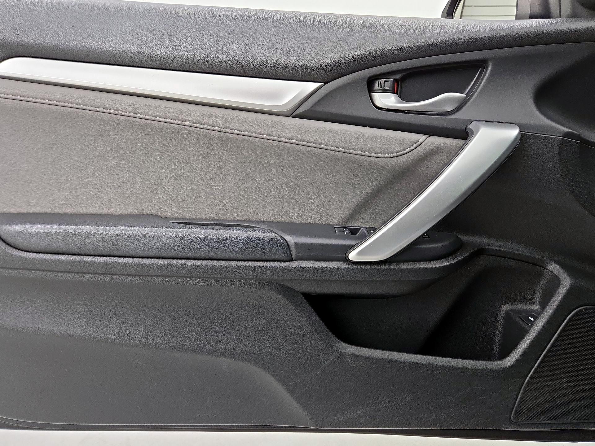 Thumbnail: 2017 Honda Civic - 12