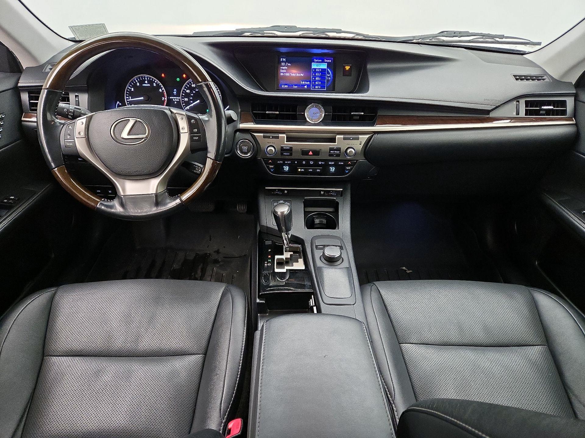 Thumbnail: 2014 Lexus ES - 9