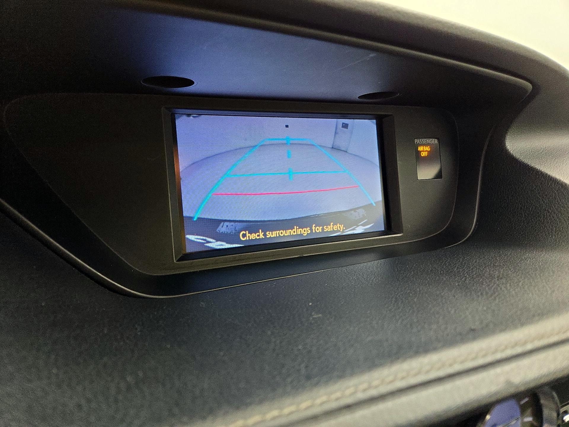 Thumbnail: 2014 Lexus ES - 14