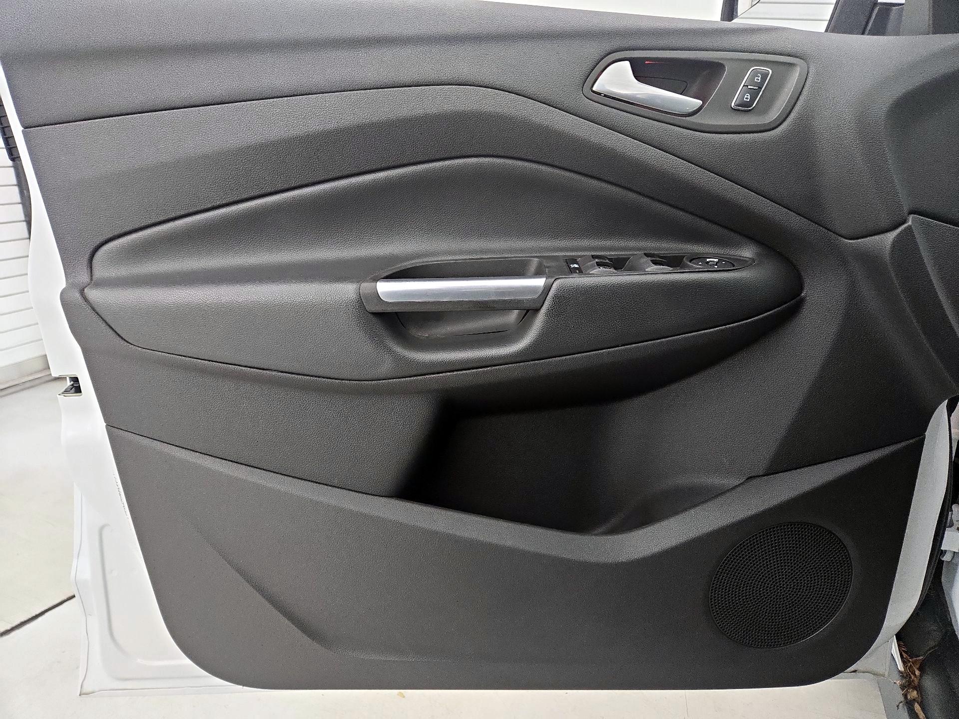 Thumbnail: 2014 Ford C-Max - 12