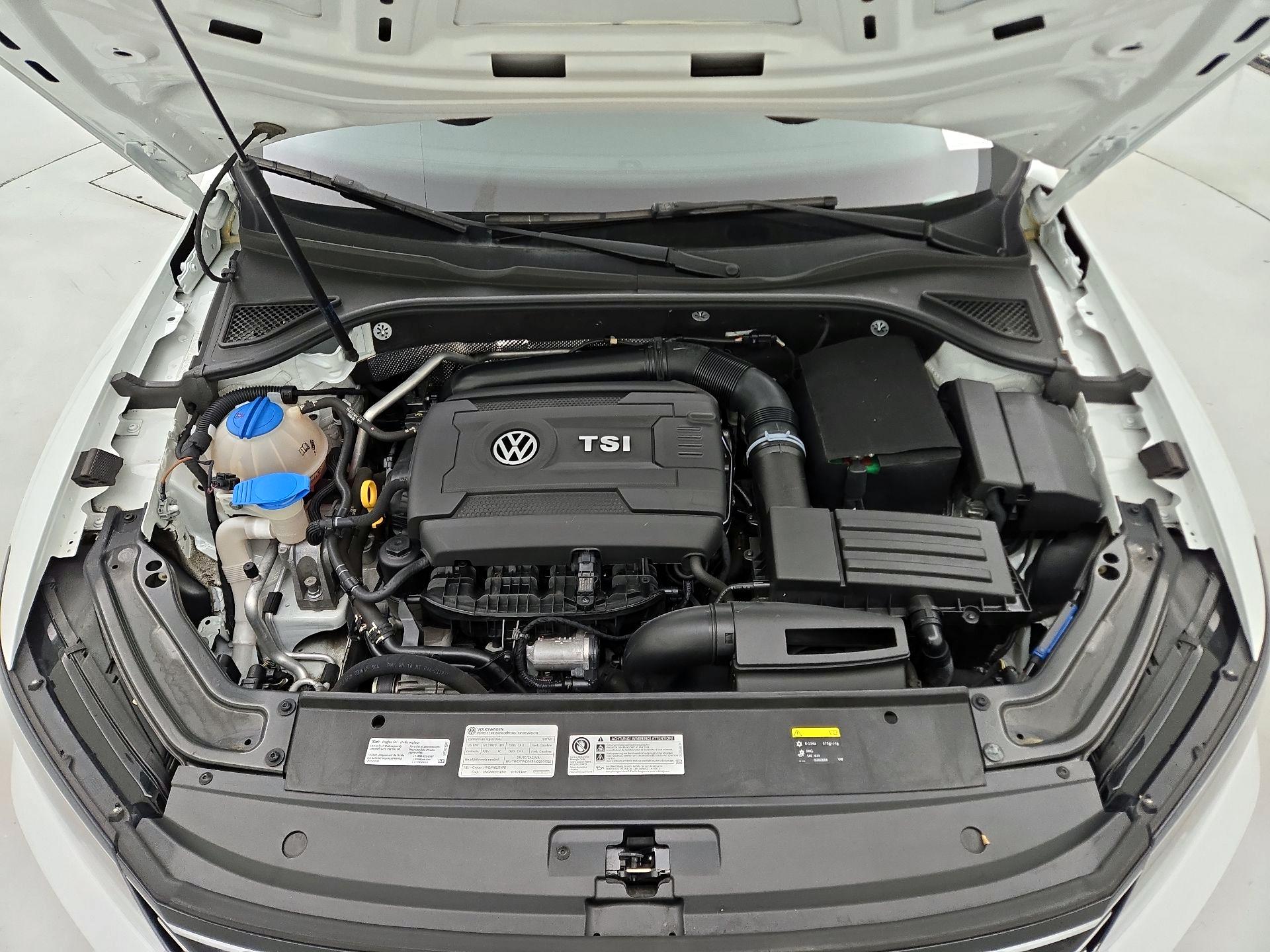 Thumbnail: 2017 Volkswagen Passat - 20