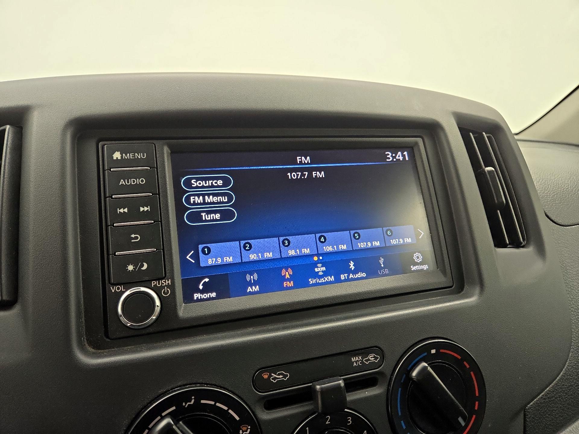 Thumbnail: 2021 Nissan NV200 - 15