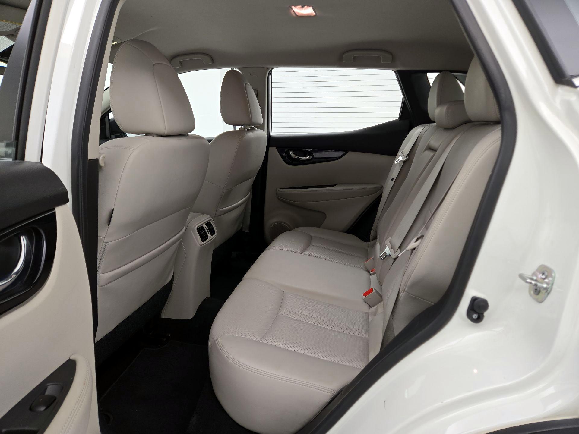 Thumbnail: 2019 Nissan Rogue Sport - 20