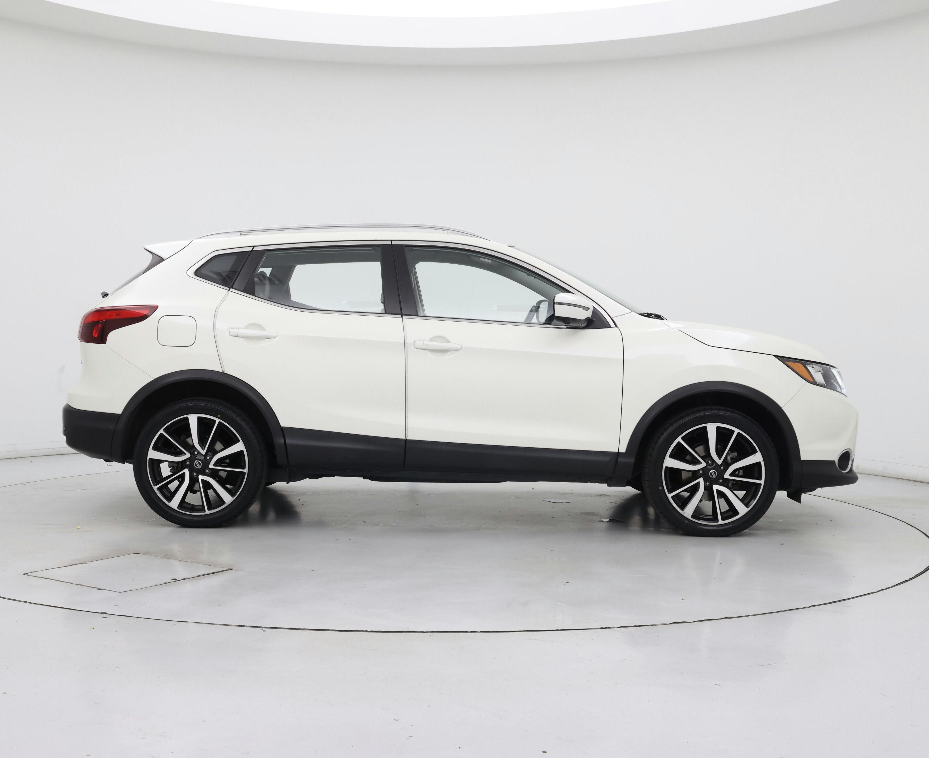 Thumbnail: 2019 Nissan Rogue Sport - 7