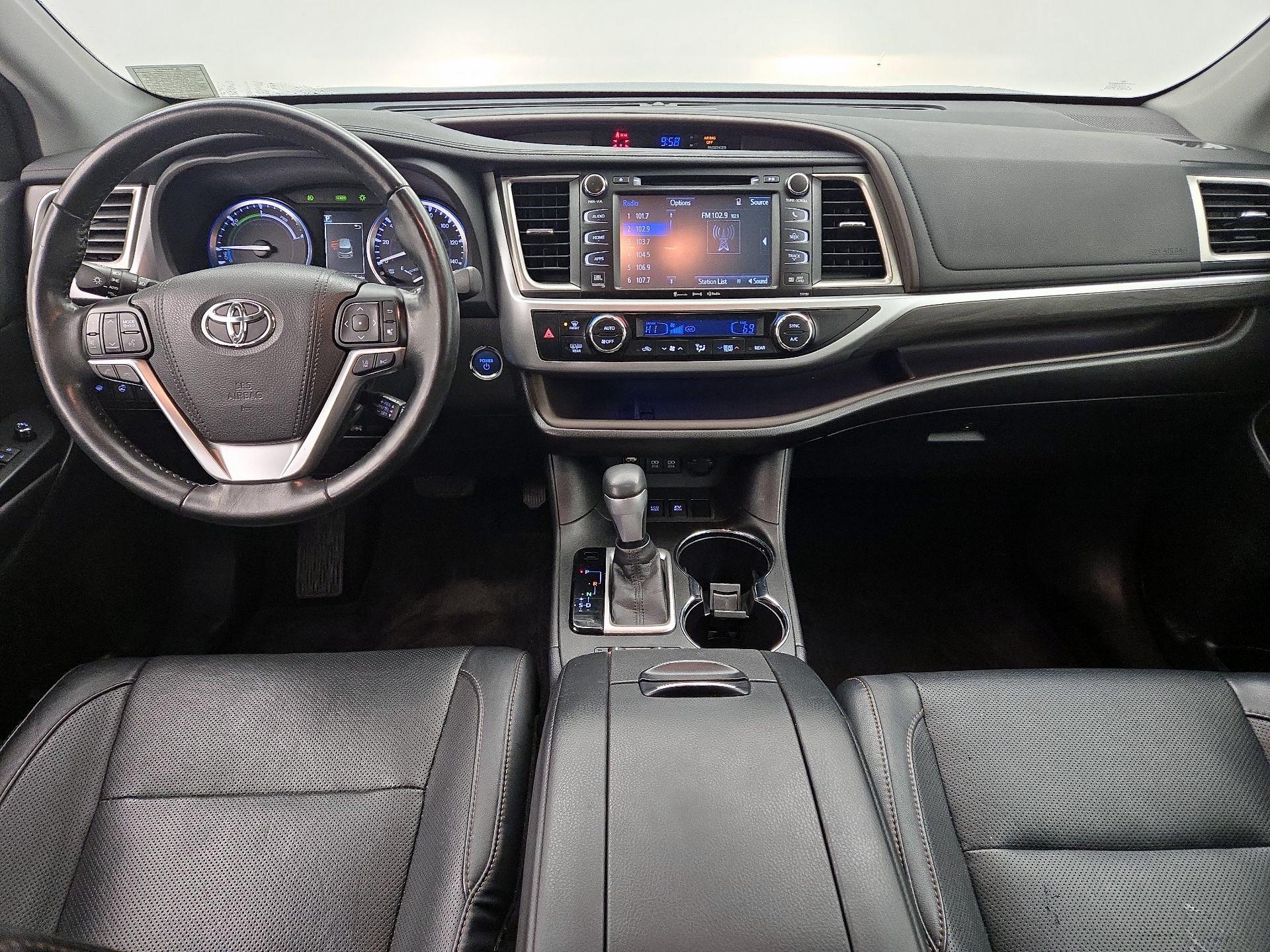 Thumbnail: 2017 Toyota Highlander - 9