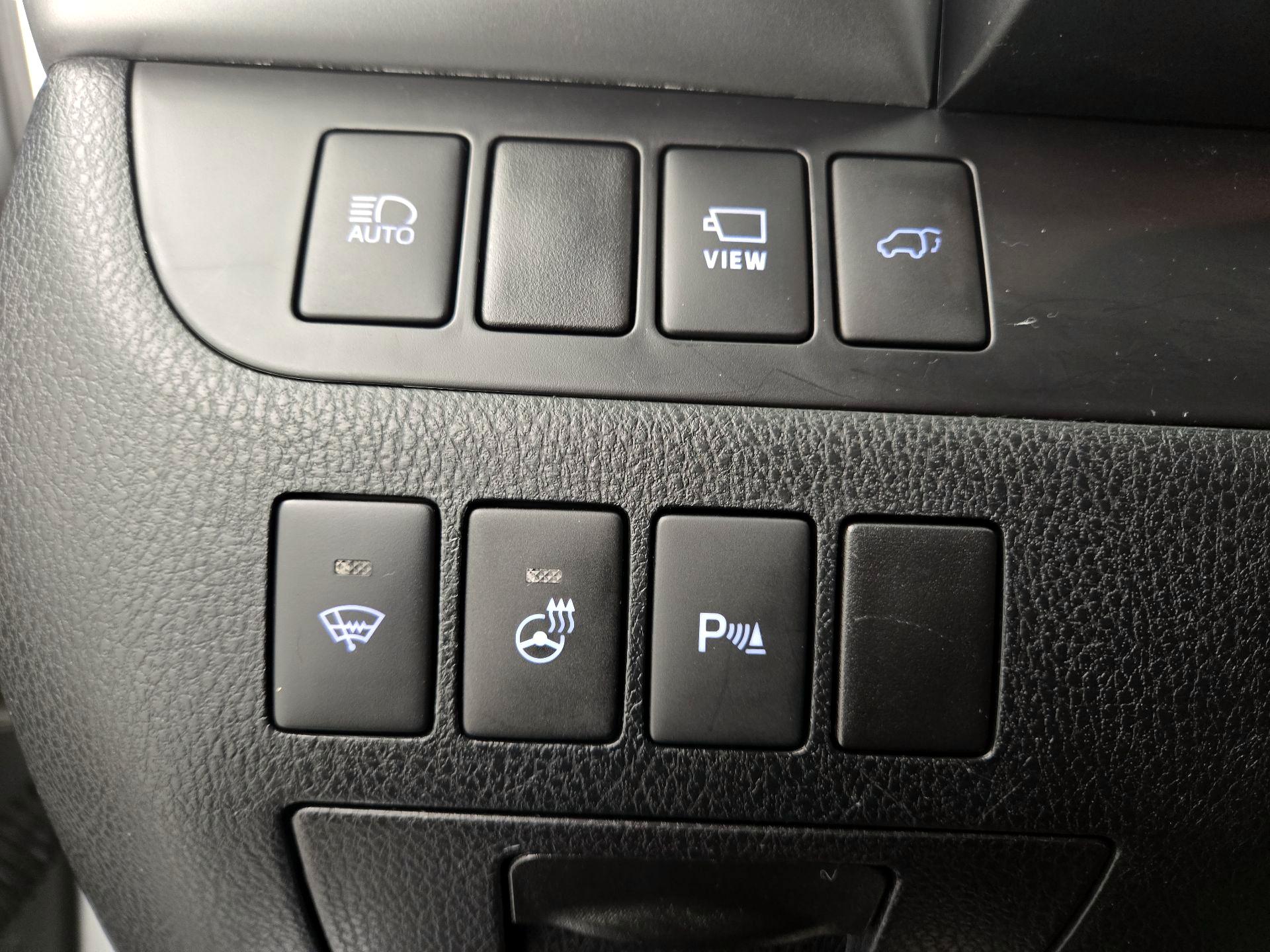 Thumbnail: 2017 Toyota Highlander - 13