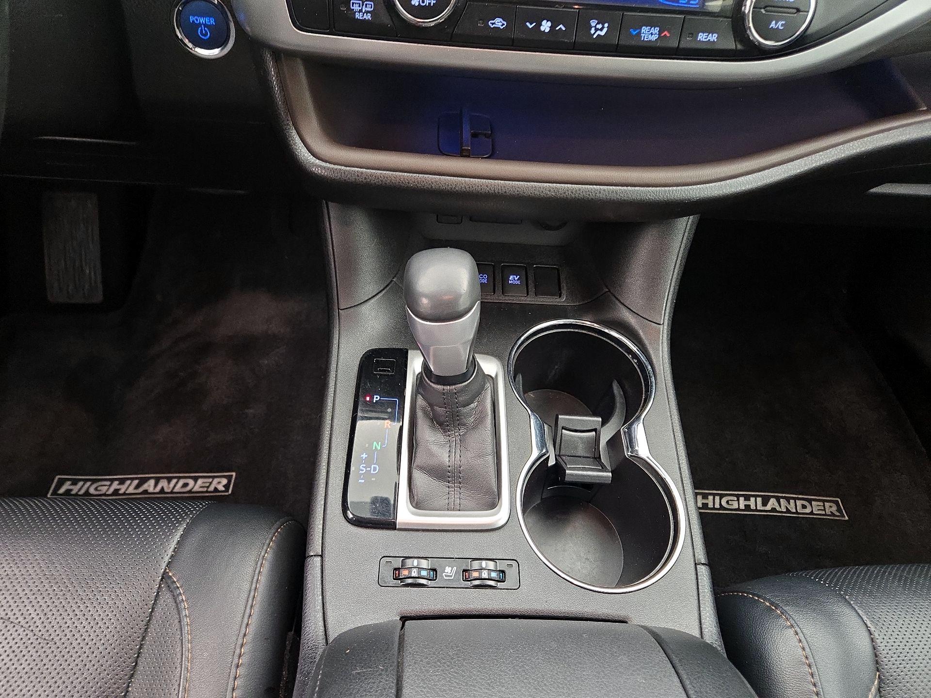 Thumbnail: 2017 Toyota Highlander - 17