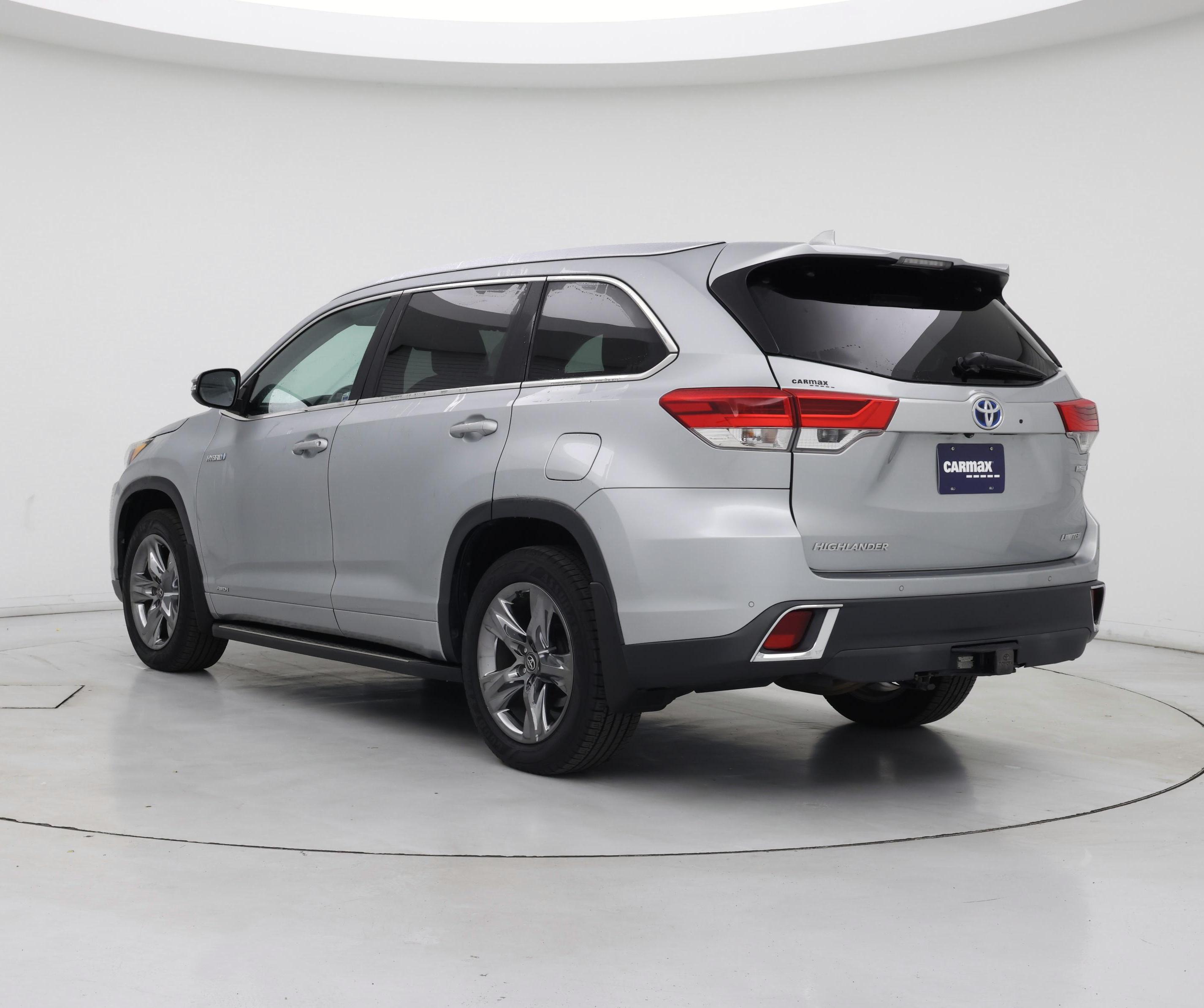 Thumbnail: 2017 Toyota Highlander - 2