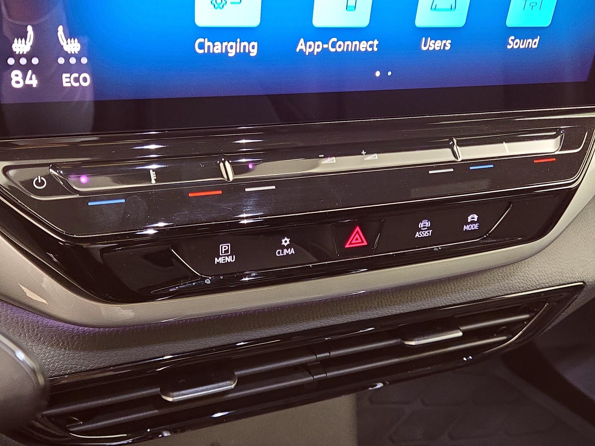 Thumbnail: 2023 Volkswagen ID.4 - 17