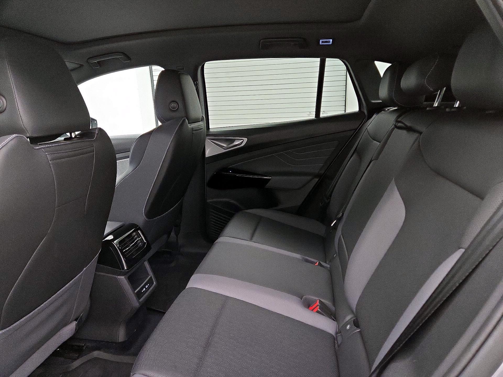 Thumbnail: 2023 Volkswagen ID.4 - 20