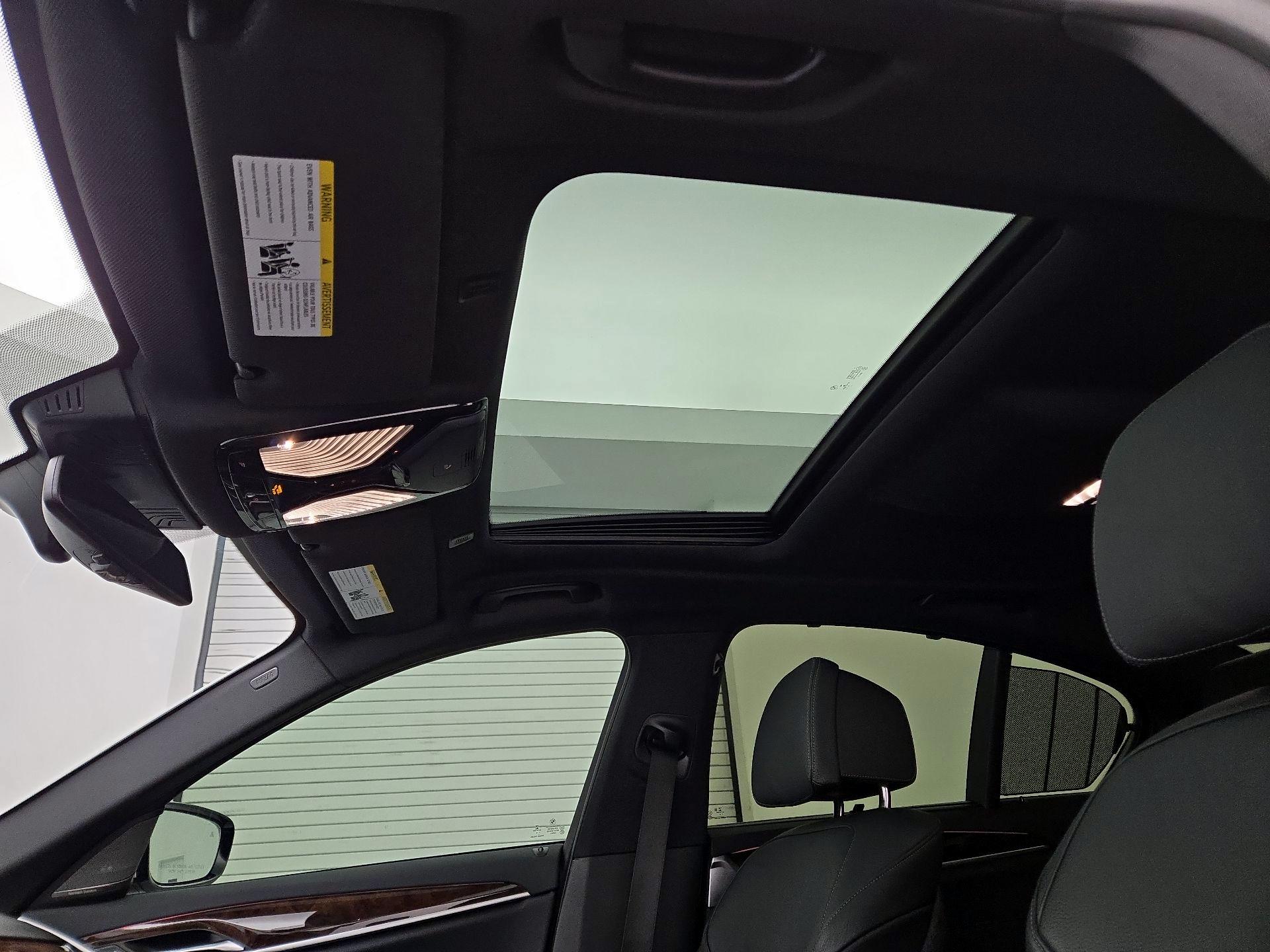 Thumbnail: 2019 BMW 5 Series - 20