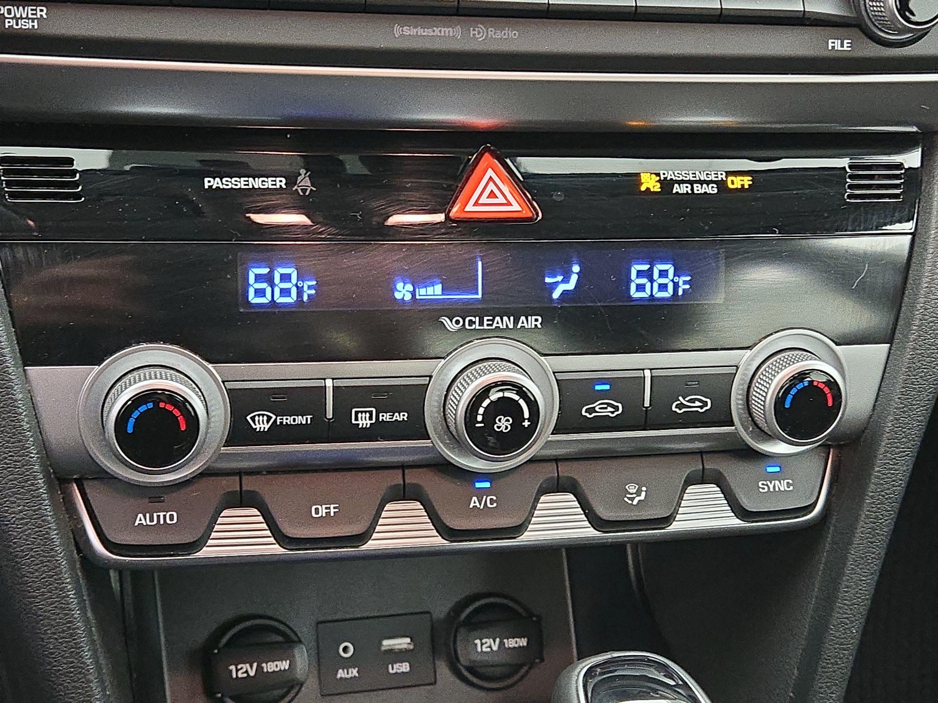 Thumbnail: 2019 Hyundai Elantra - 16