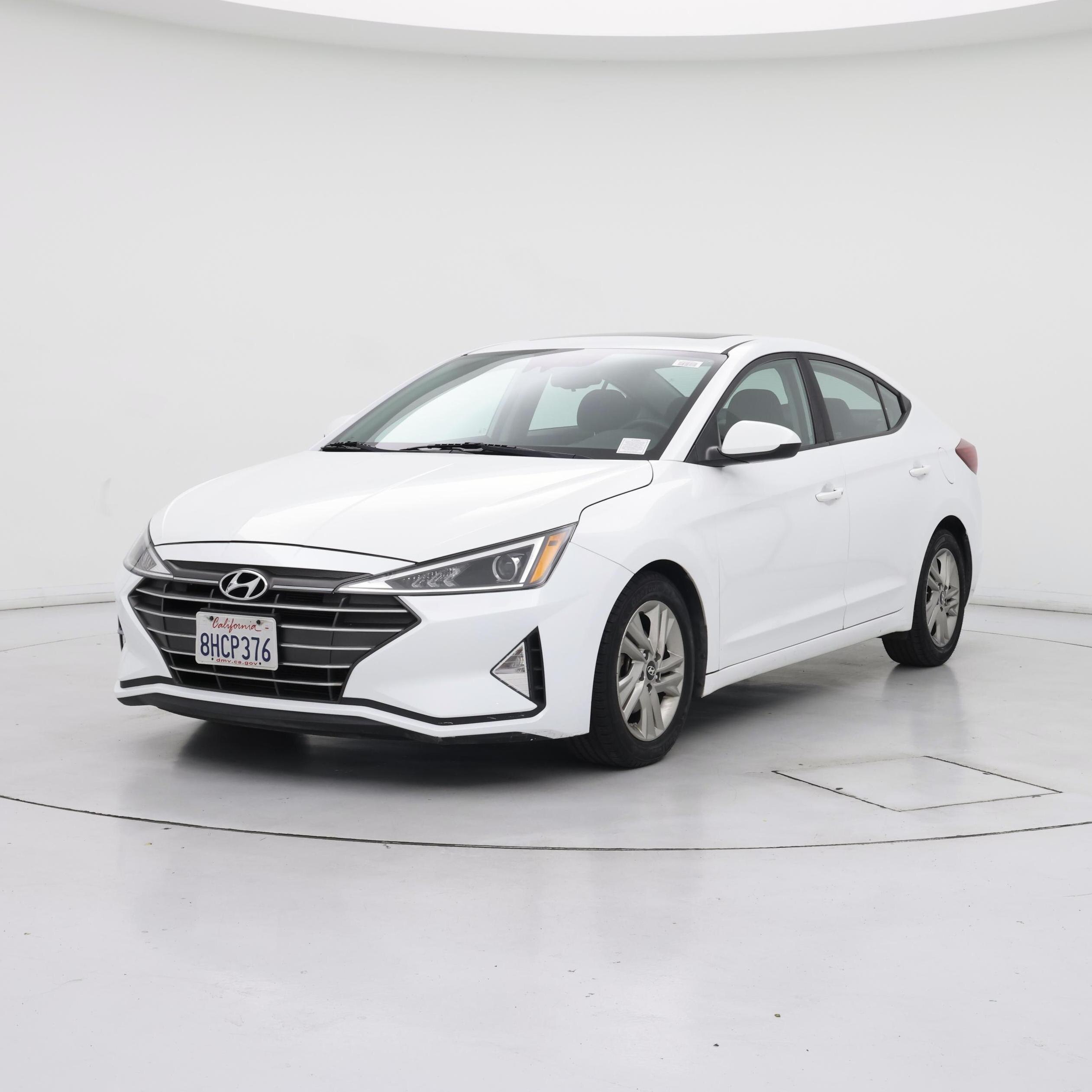 Thumbnail: 2019 Hyundai Elantra - 4