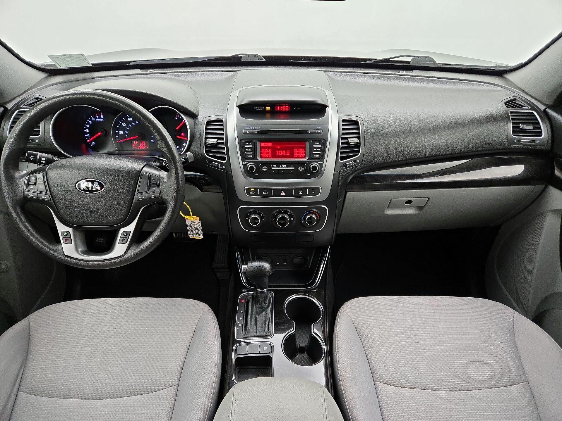 Thumbnail: 2015 Kia Sorento - 9