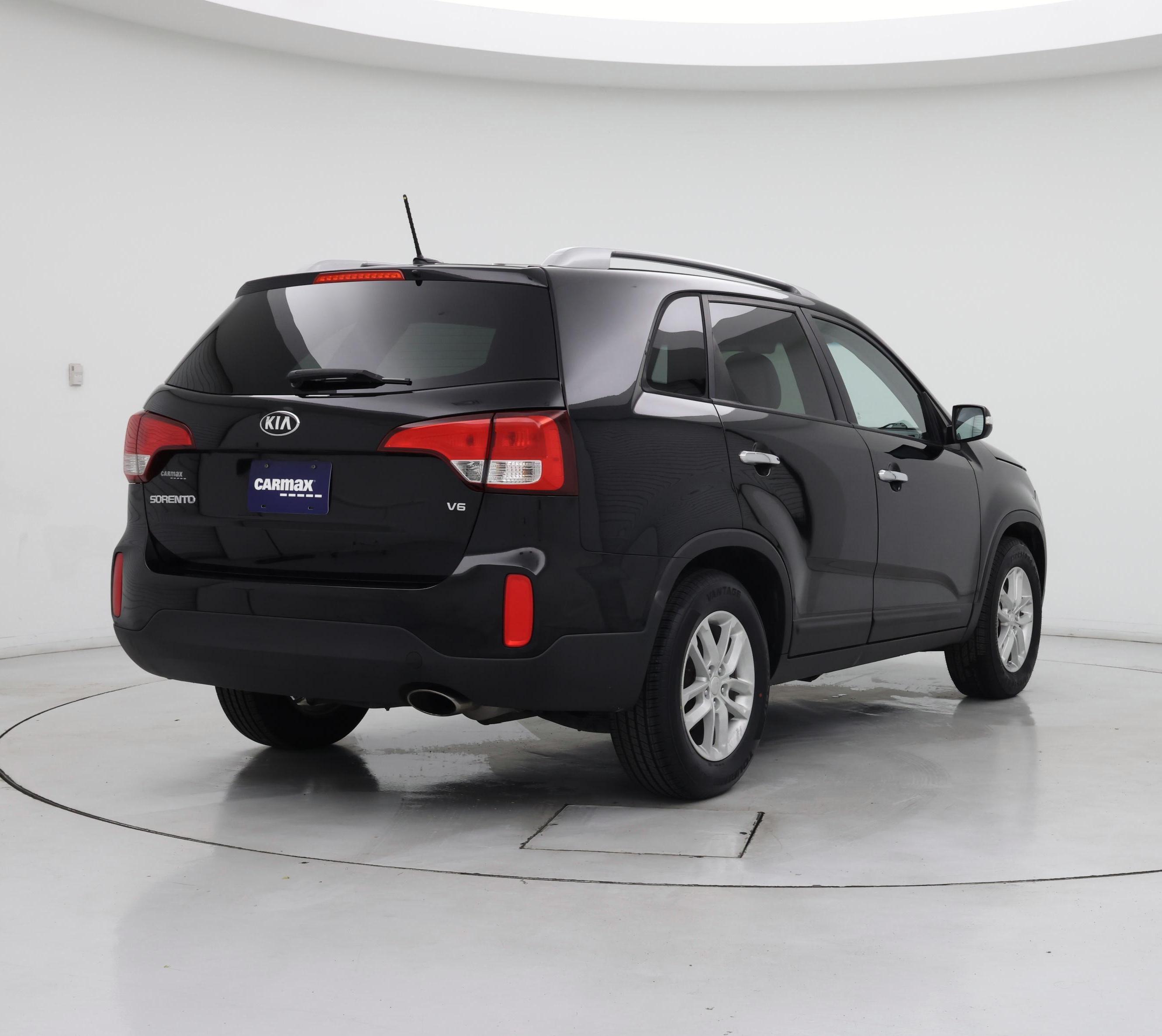 Thumbnail: 2015 Kia Sorento - 8