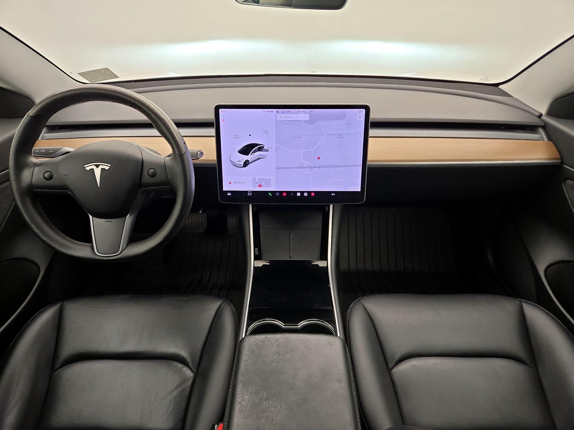 Thumbnail: 2020 Tesla Model 3 - 9