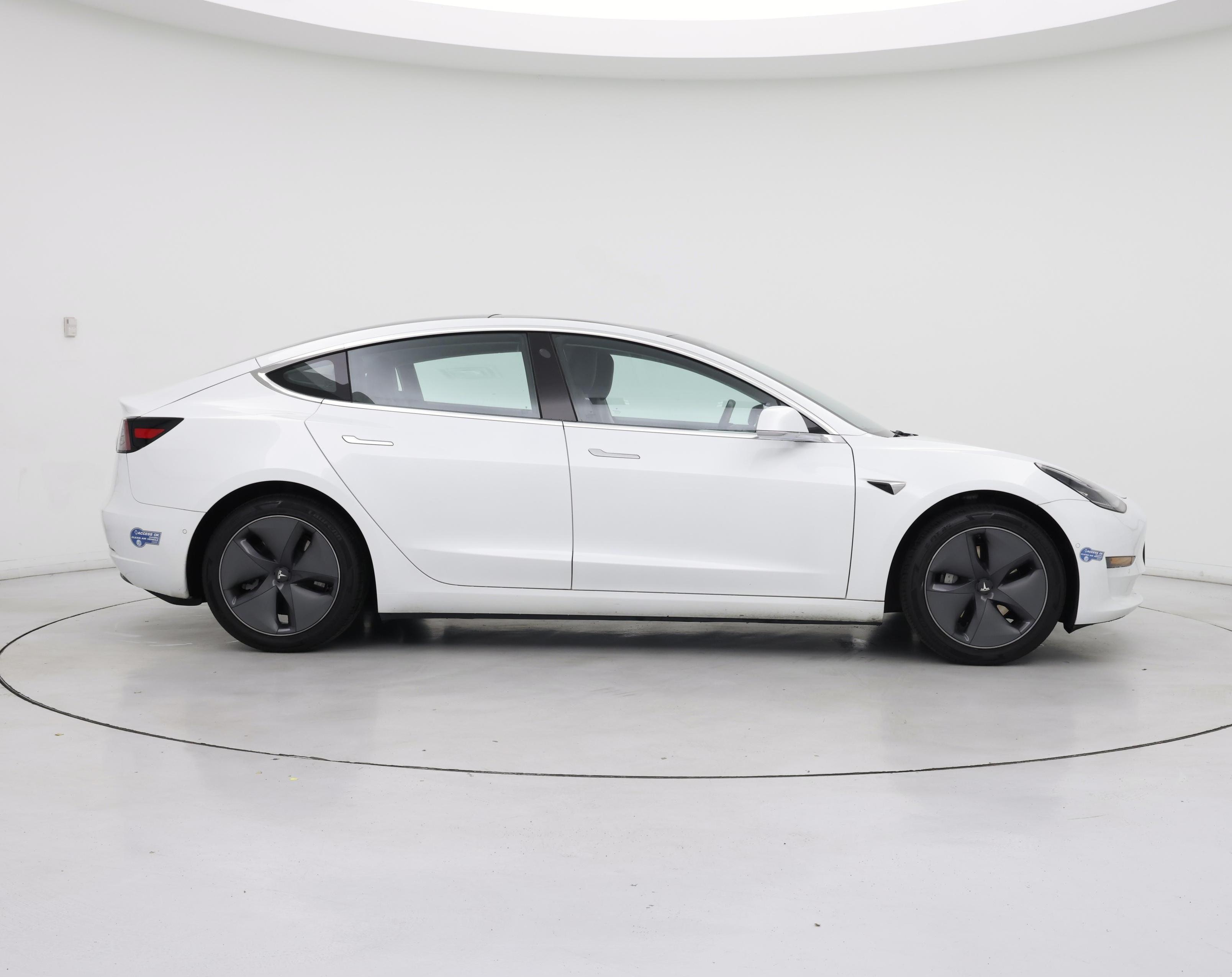 Thumbnail: 2020 Tesla Model 3 - 7