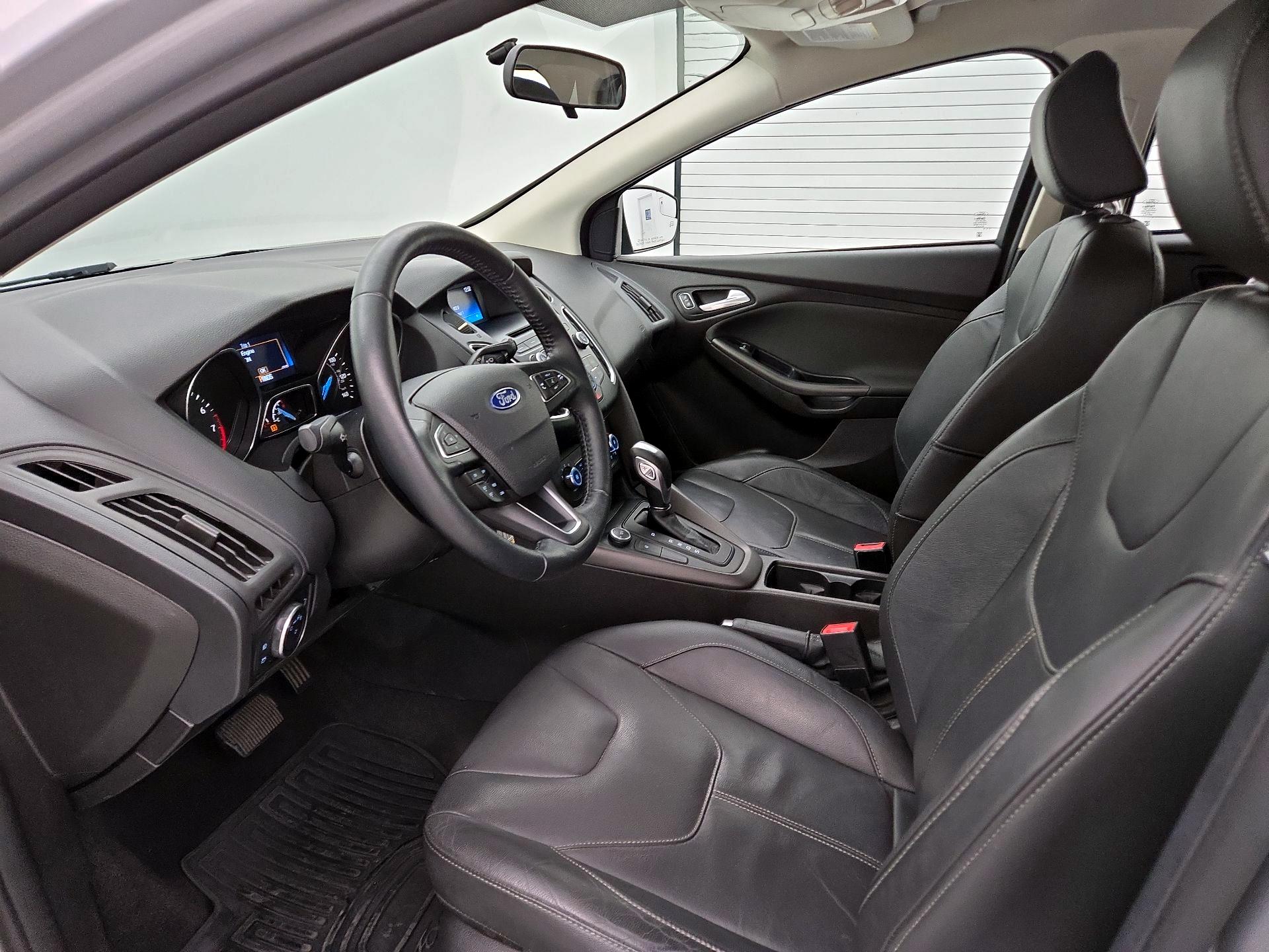 Thumbnail: 2015 Ford Focus - 11