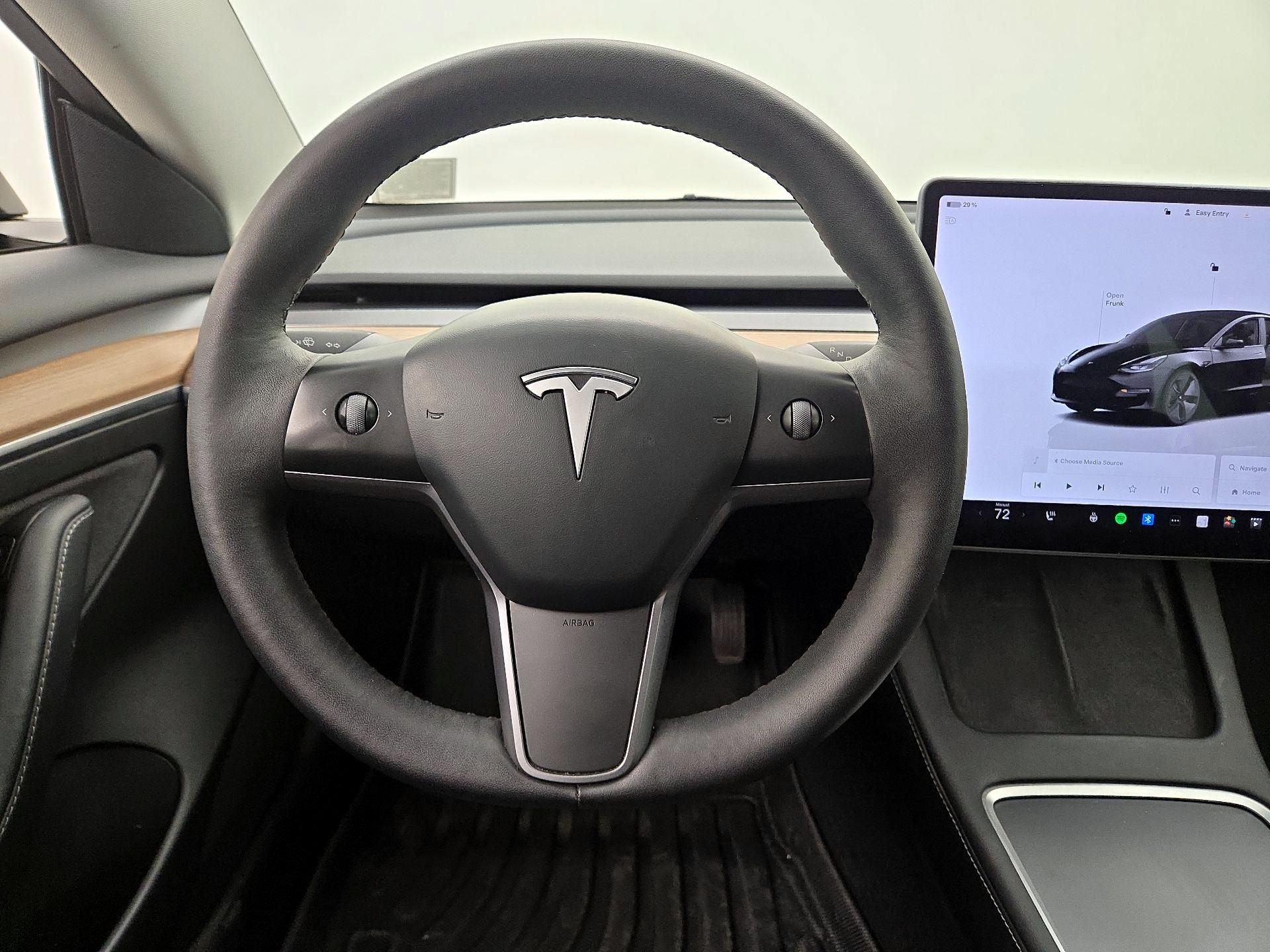 Thumbnail: 2023 Tesla Model 3 - 10