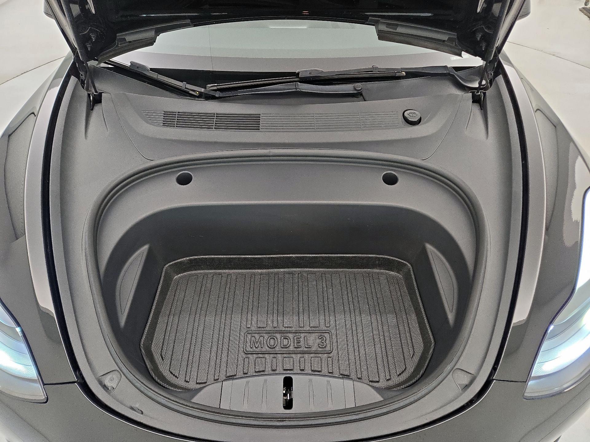 Thumbnail: 2023 Tesla Model 3 - 19