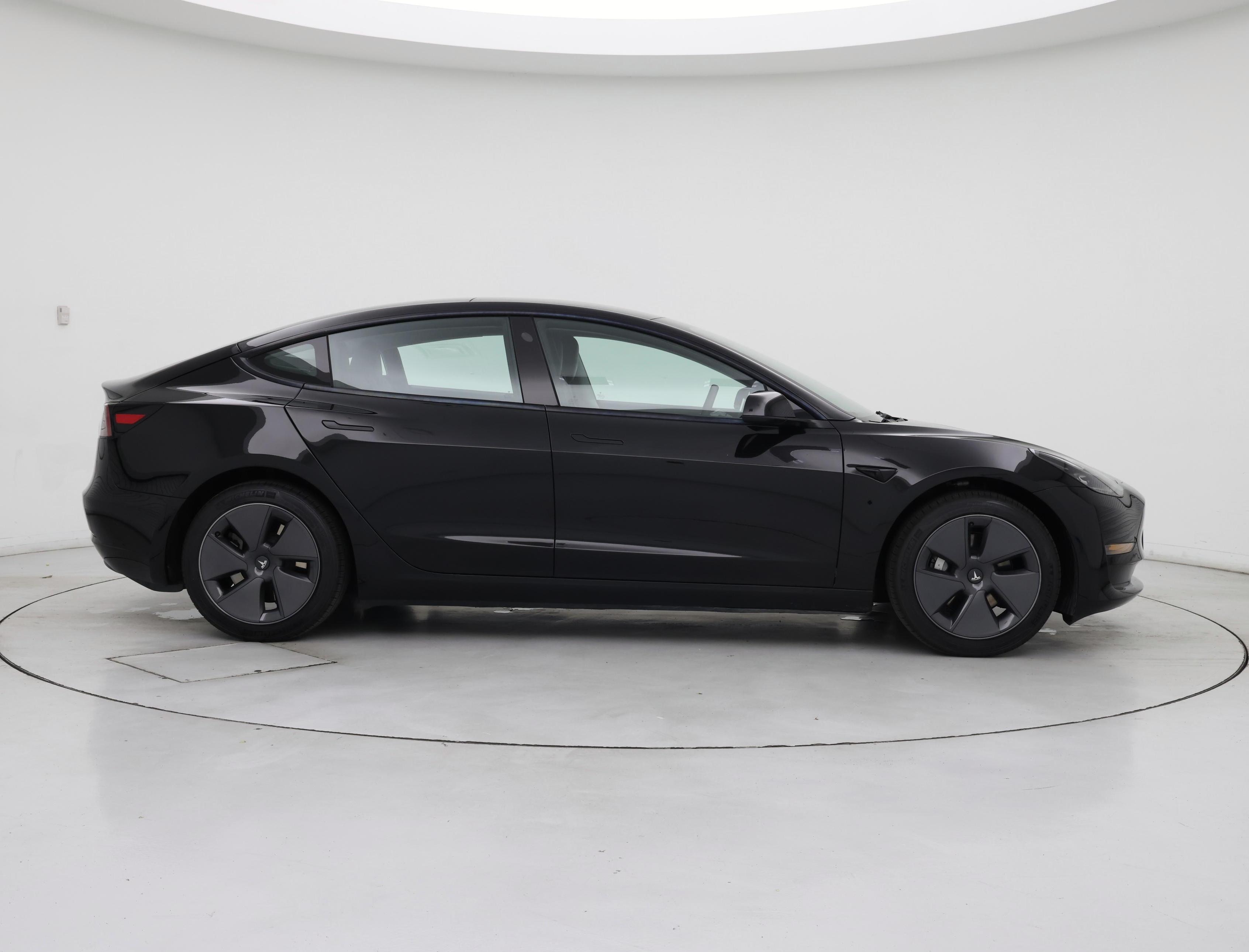 Thumbnail: 2023 Tesla Model 3 - 7