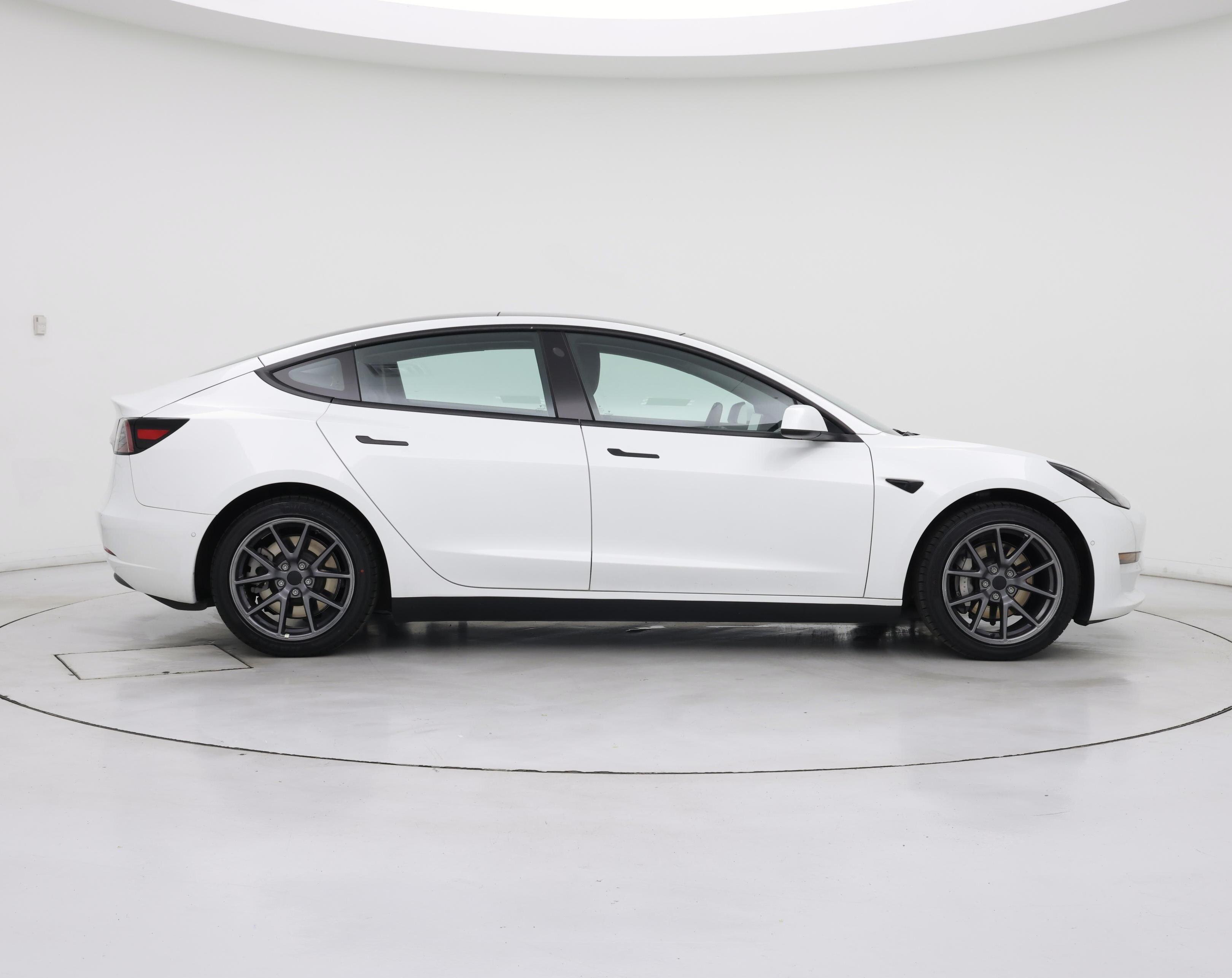 Thumbnail: 2022 Tesla Model 3 - 7