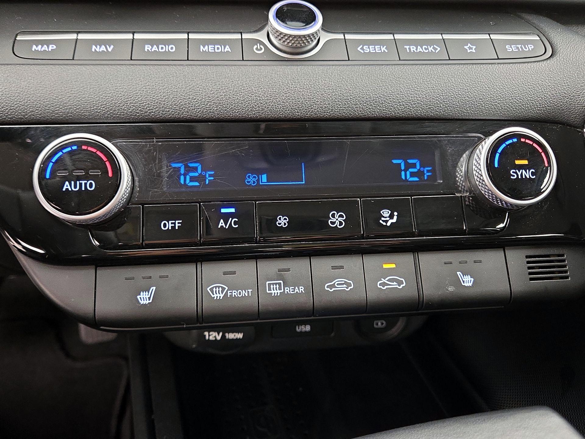 Thumbnail: 2023 Hyundai Elantra - 17