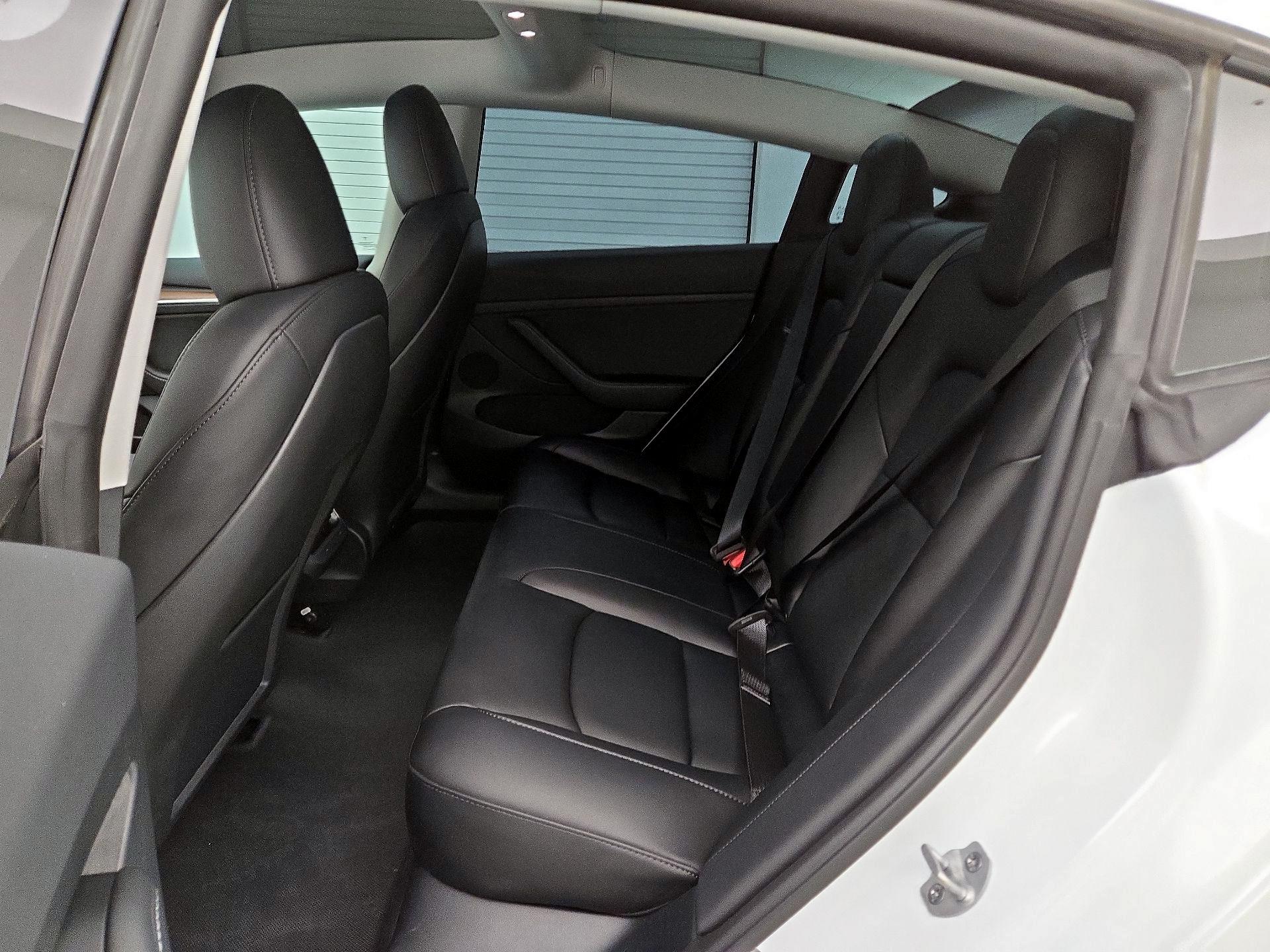 Thumbnail: 2023 Tesla Model 3 - 19