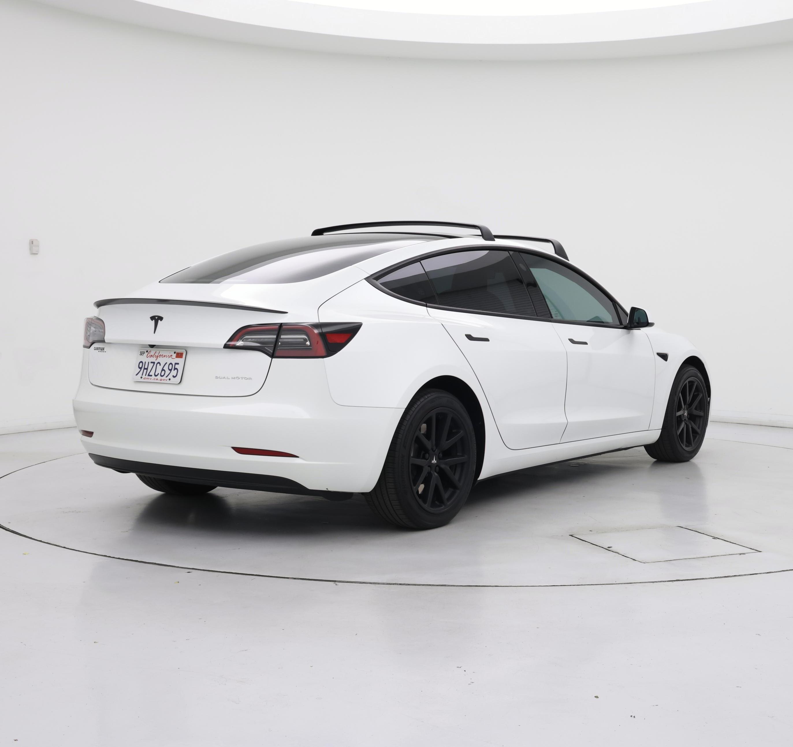 Thumbnail: 2023 Tesla Model 3 - 8