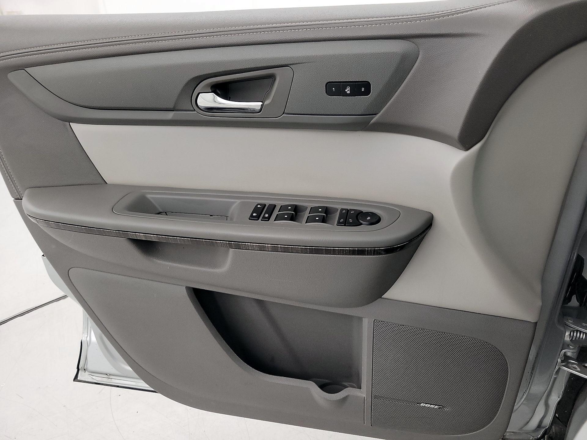 Thumbnail: 2014 GMC Acadia - 12